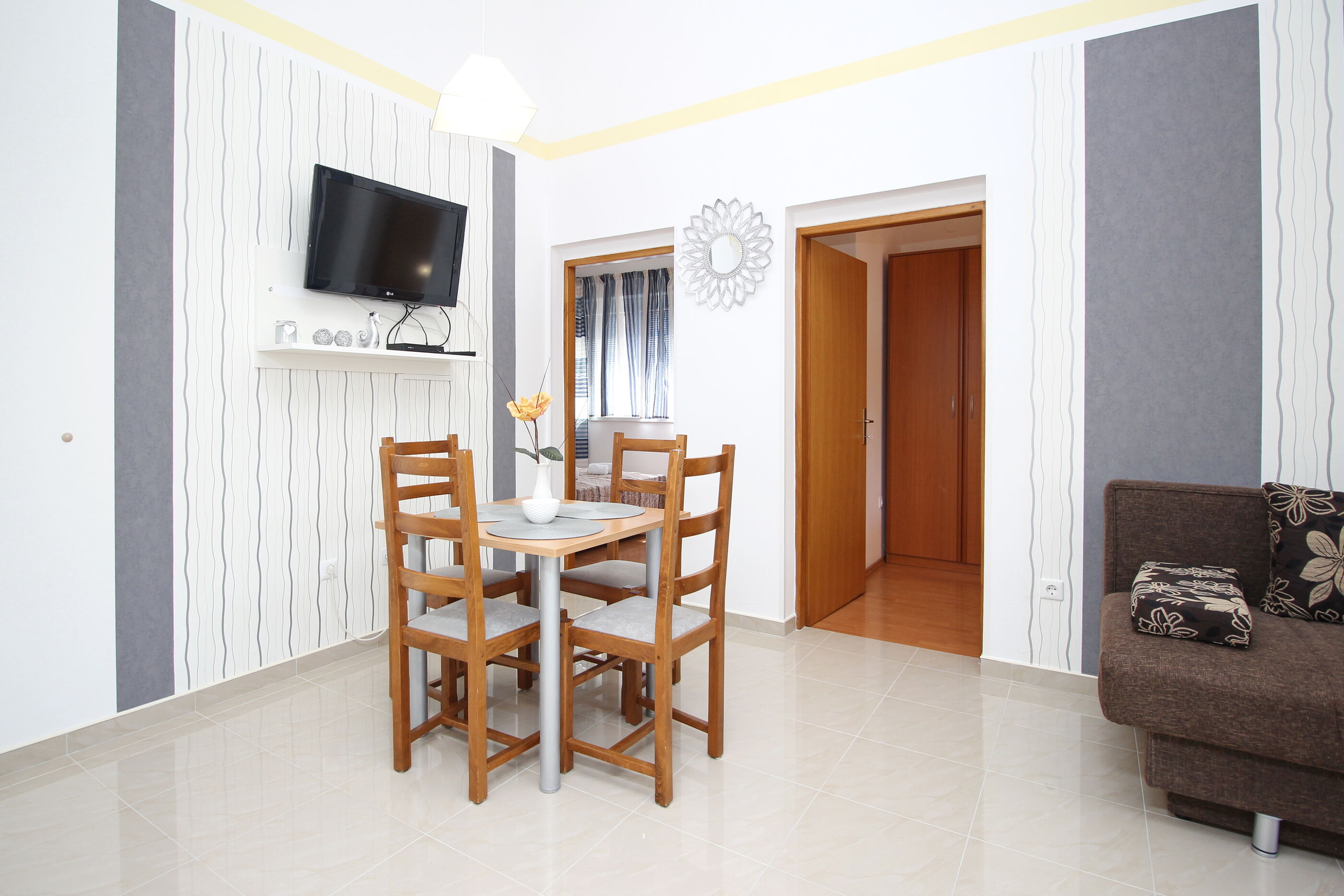 Apartments Zarok 69411-A2