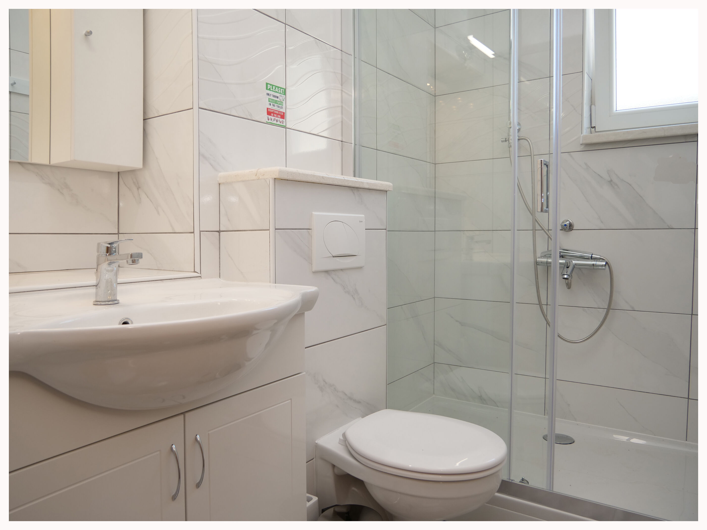 House Luketini dvori 97091-K1