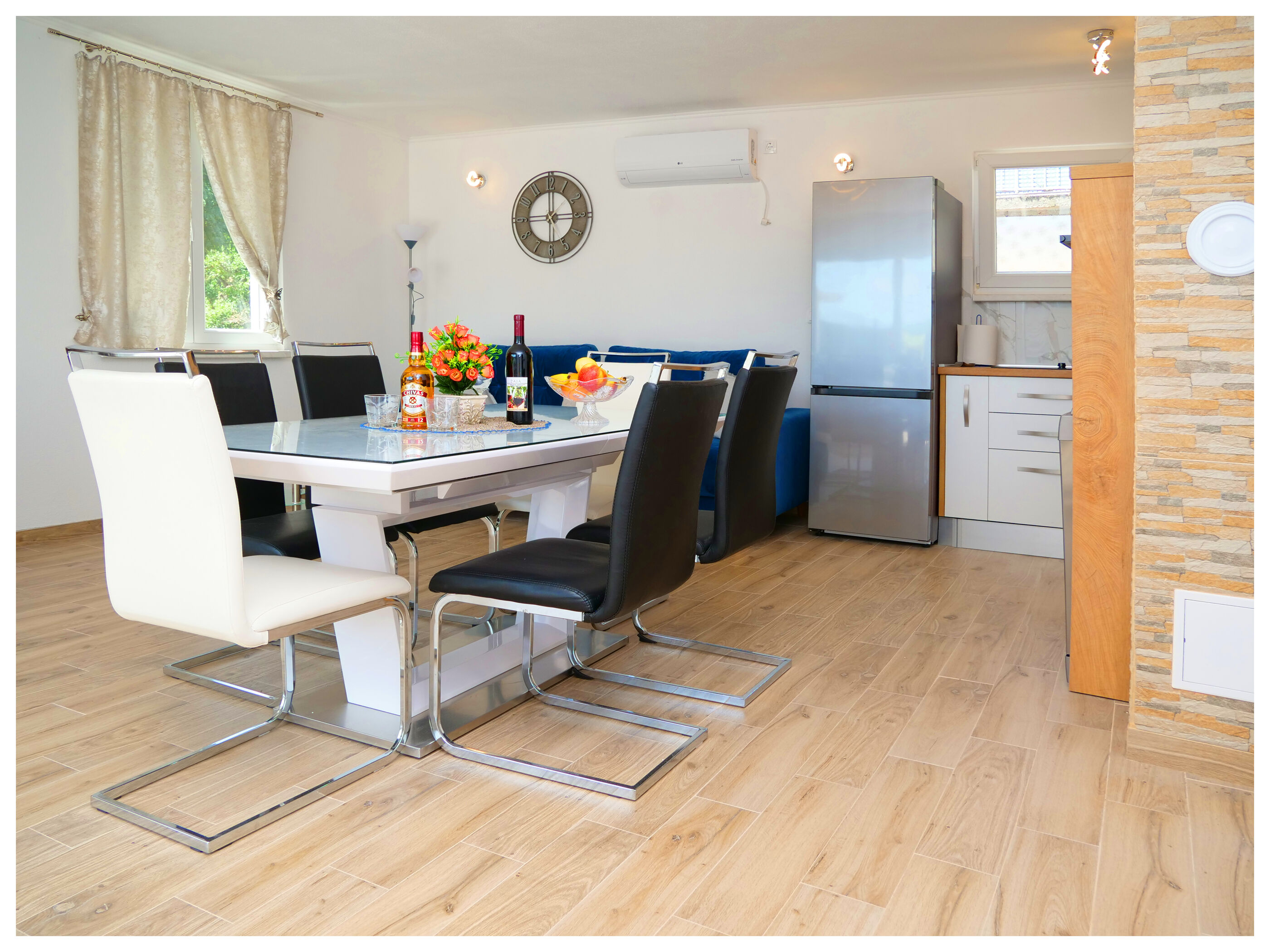 House Luketini dvori 97091-K1