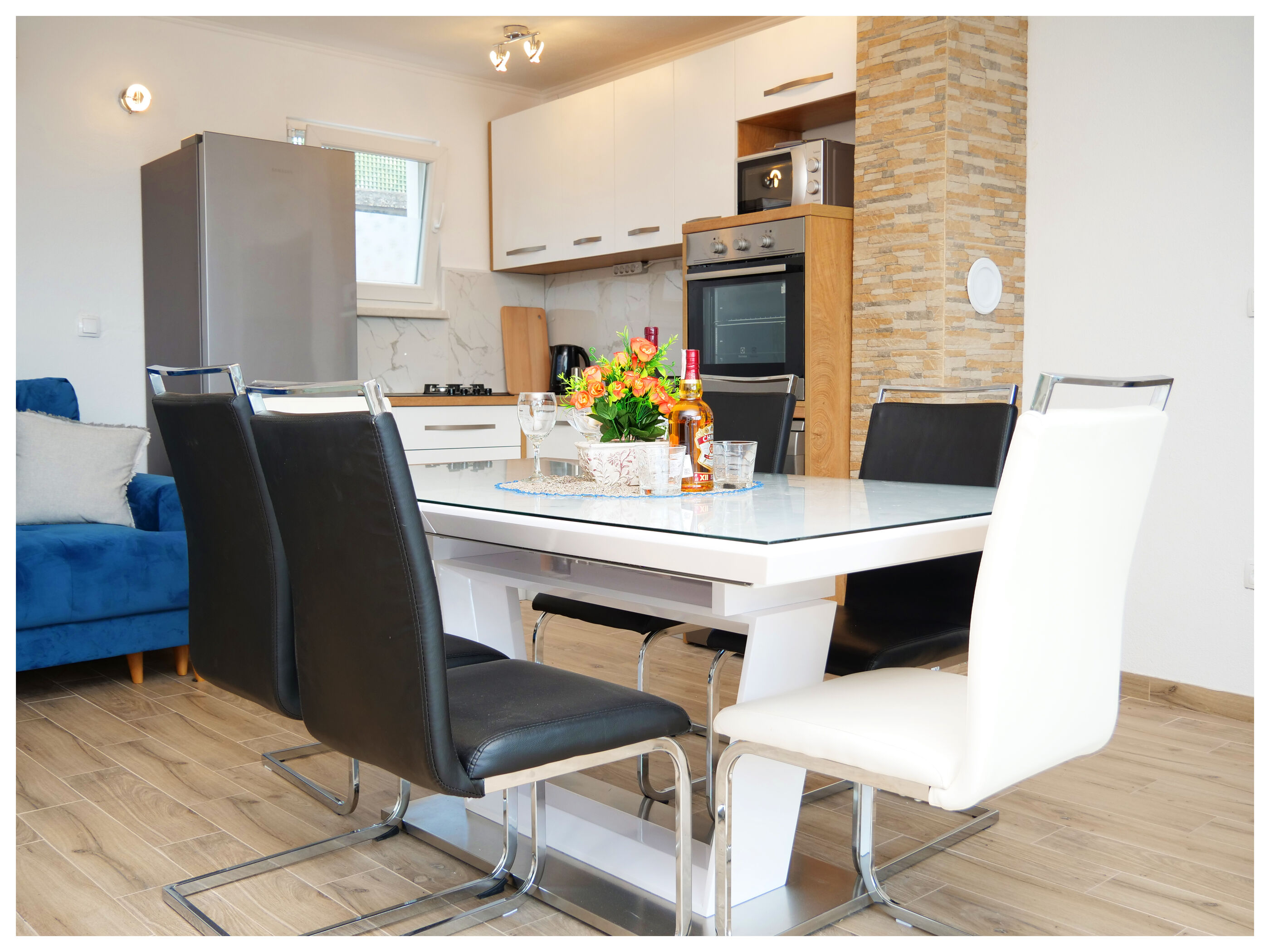 House Luketini dvori 97091-K1