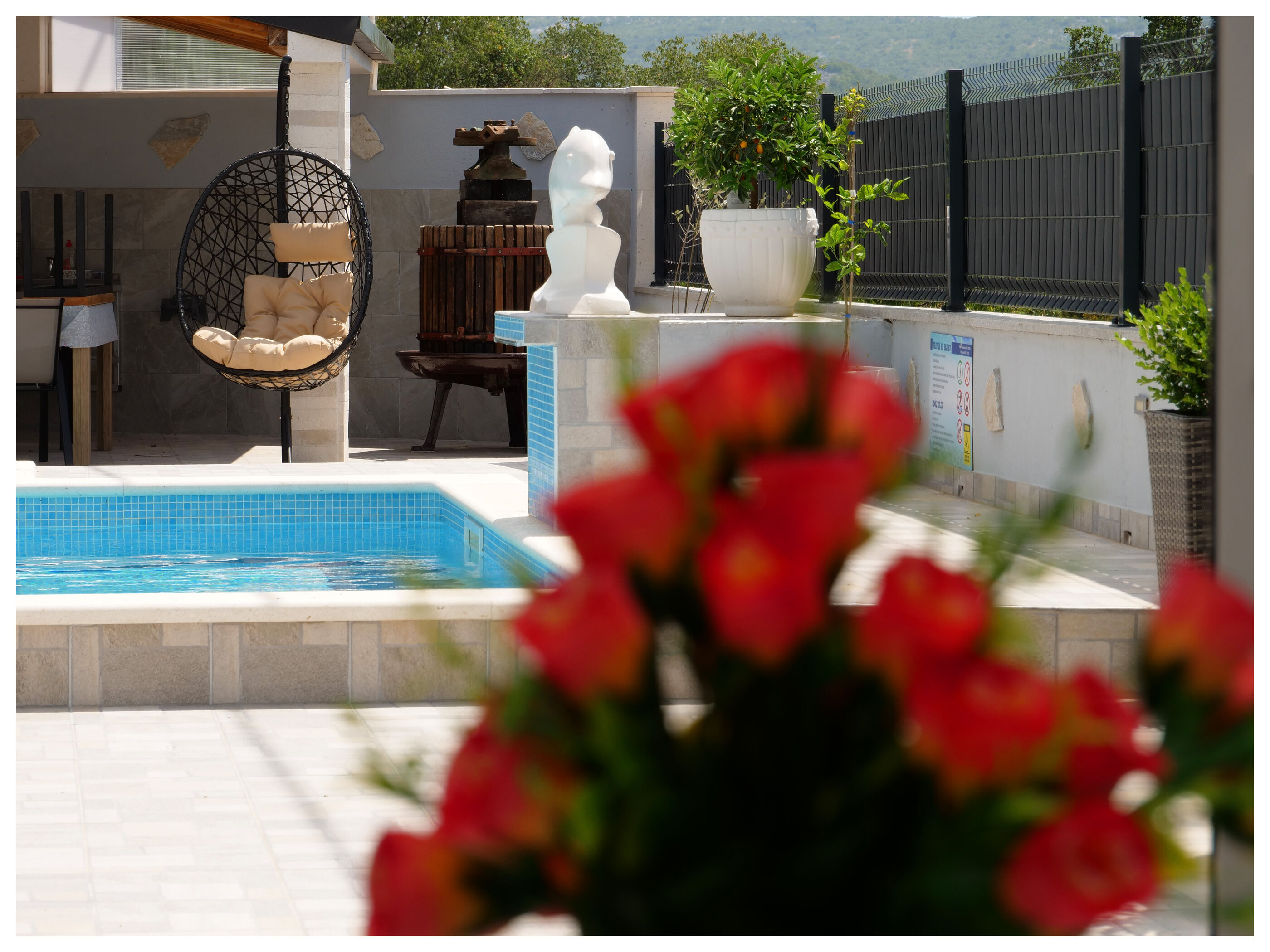 House Luketini dvori 97091-K1