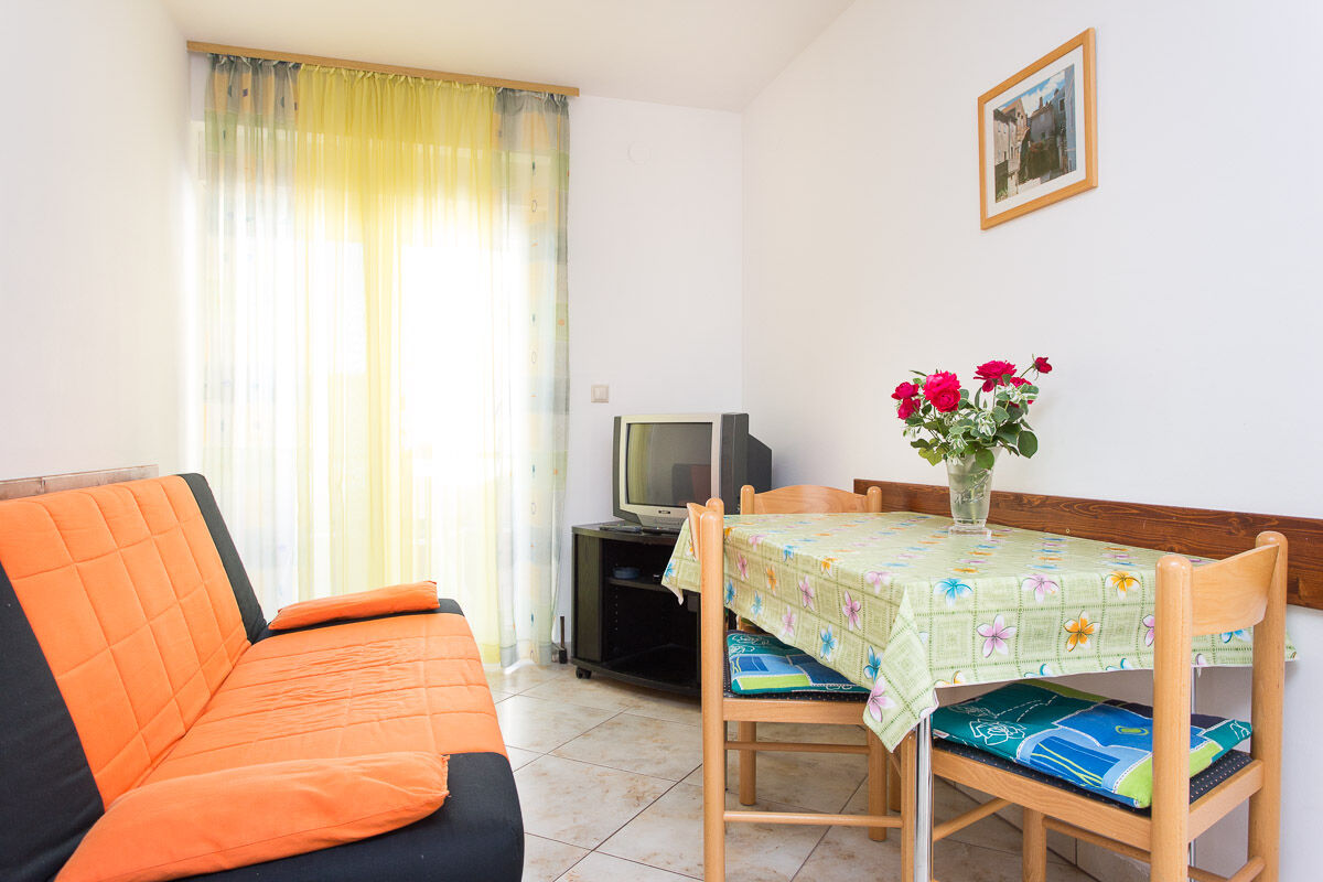 Apartments Zic / Mrakovcic 69421-A1