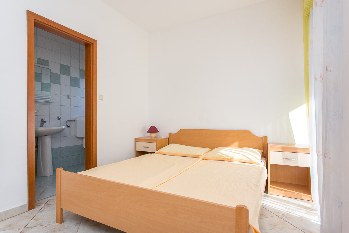 Apartments Zic / Mrakovcic 69421-A2