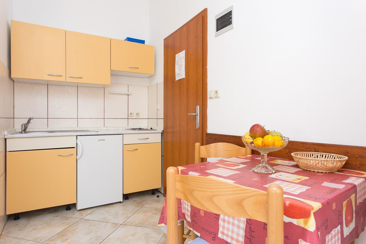 Apartments Zic / Mrakovcic 69421-A5