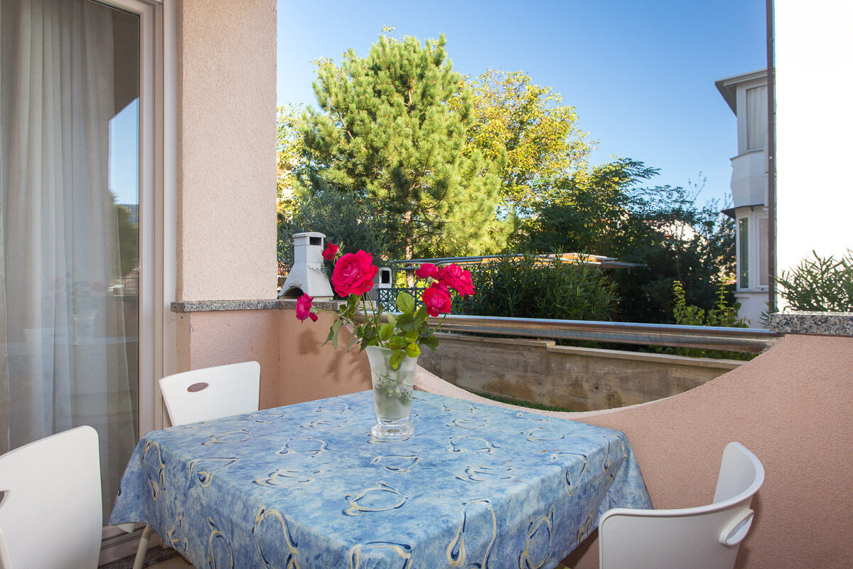 Apartments Zic / Mrakovcic 69421-A7