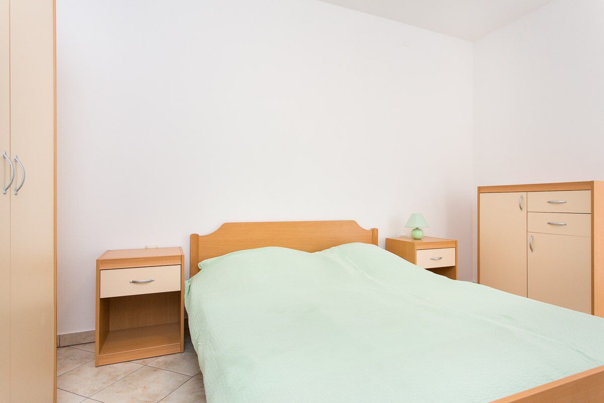 Apartments Zic / Mrakovcic 69421-A7