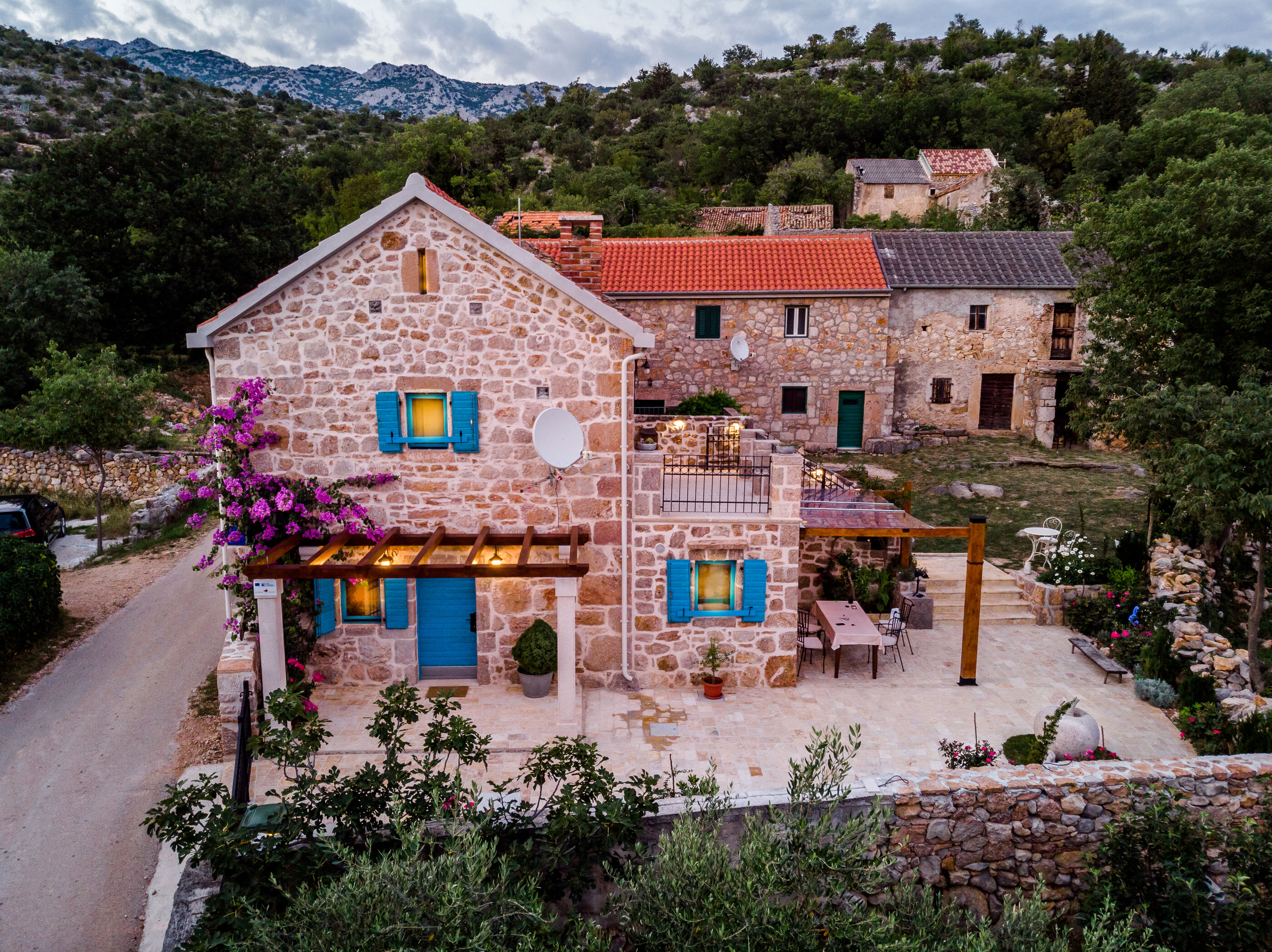 House GORANOVA KUĆA 79891-K1
