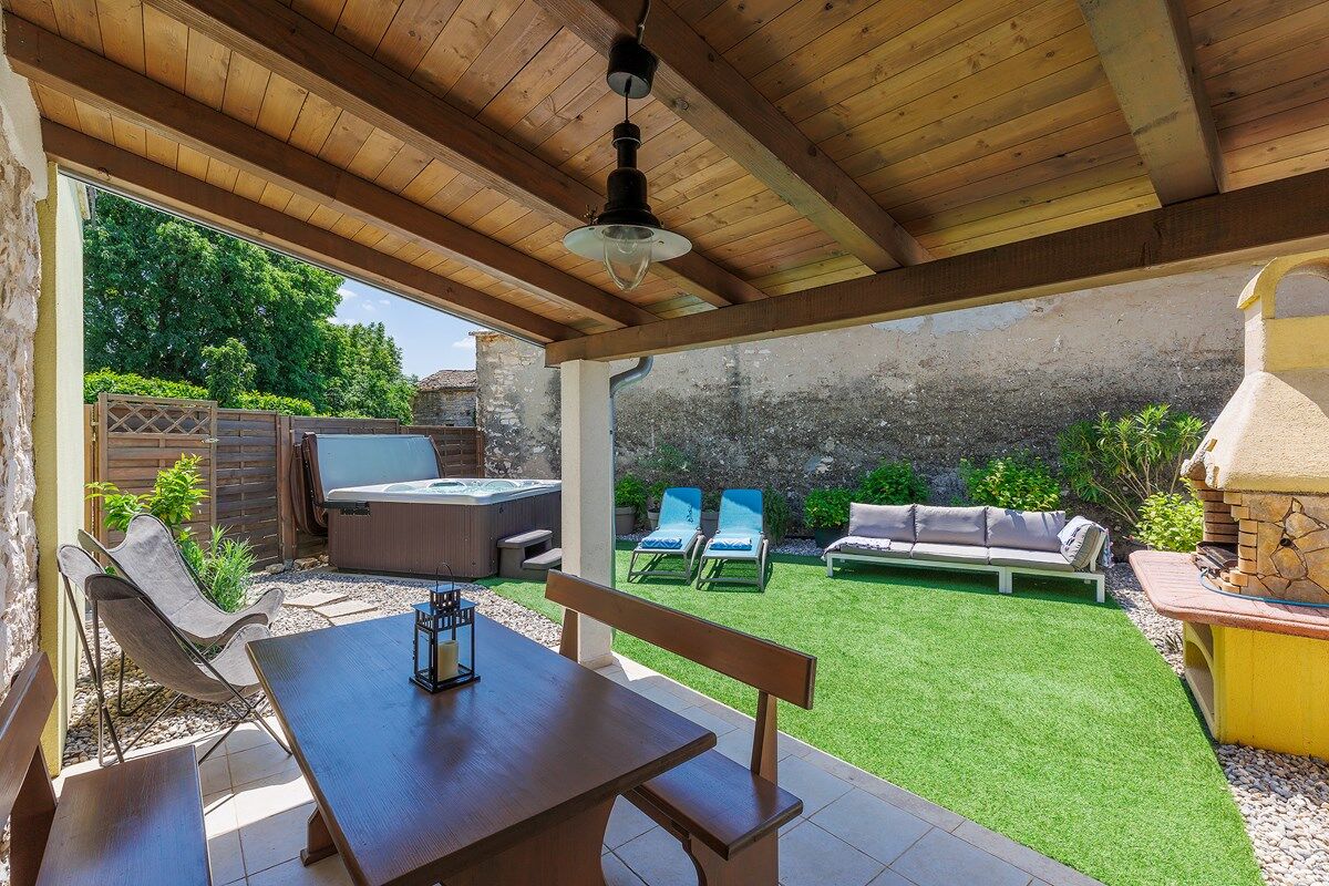 House Ana 73882-K1