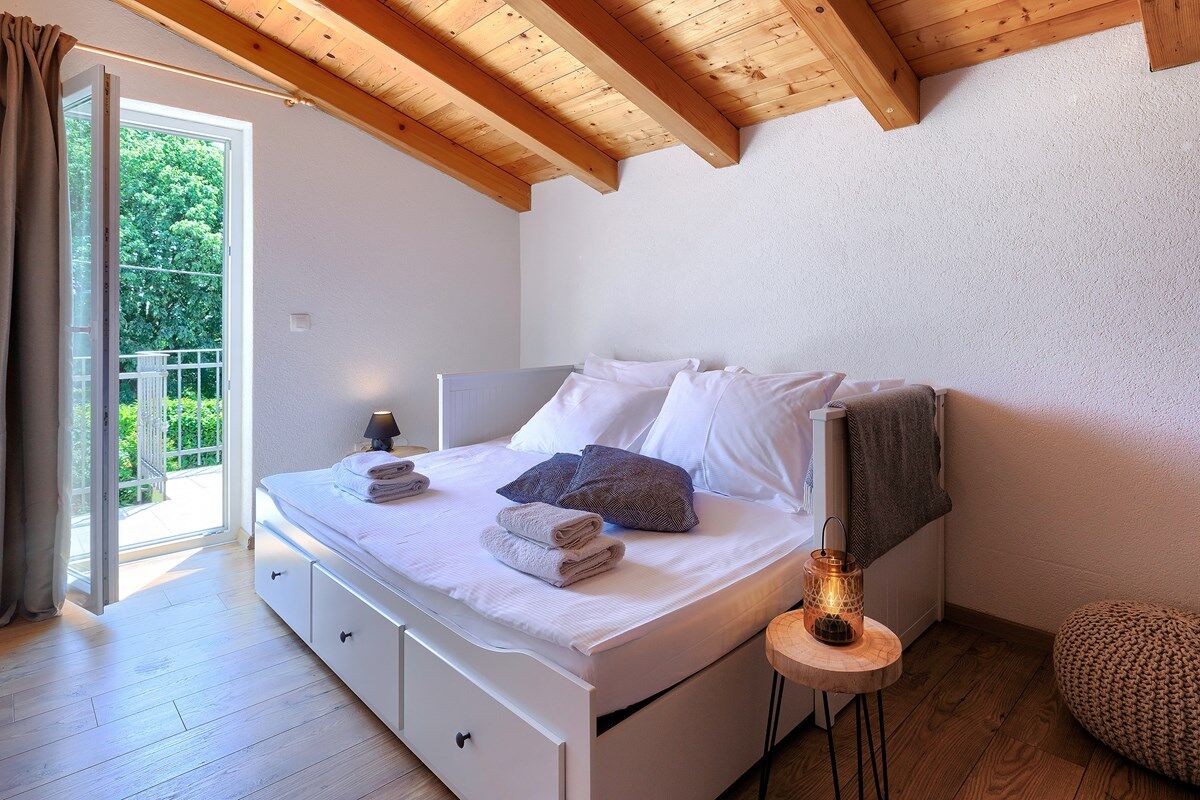 House Ana 73882-K1