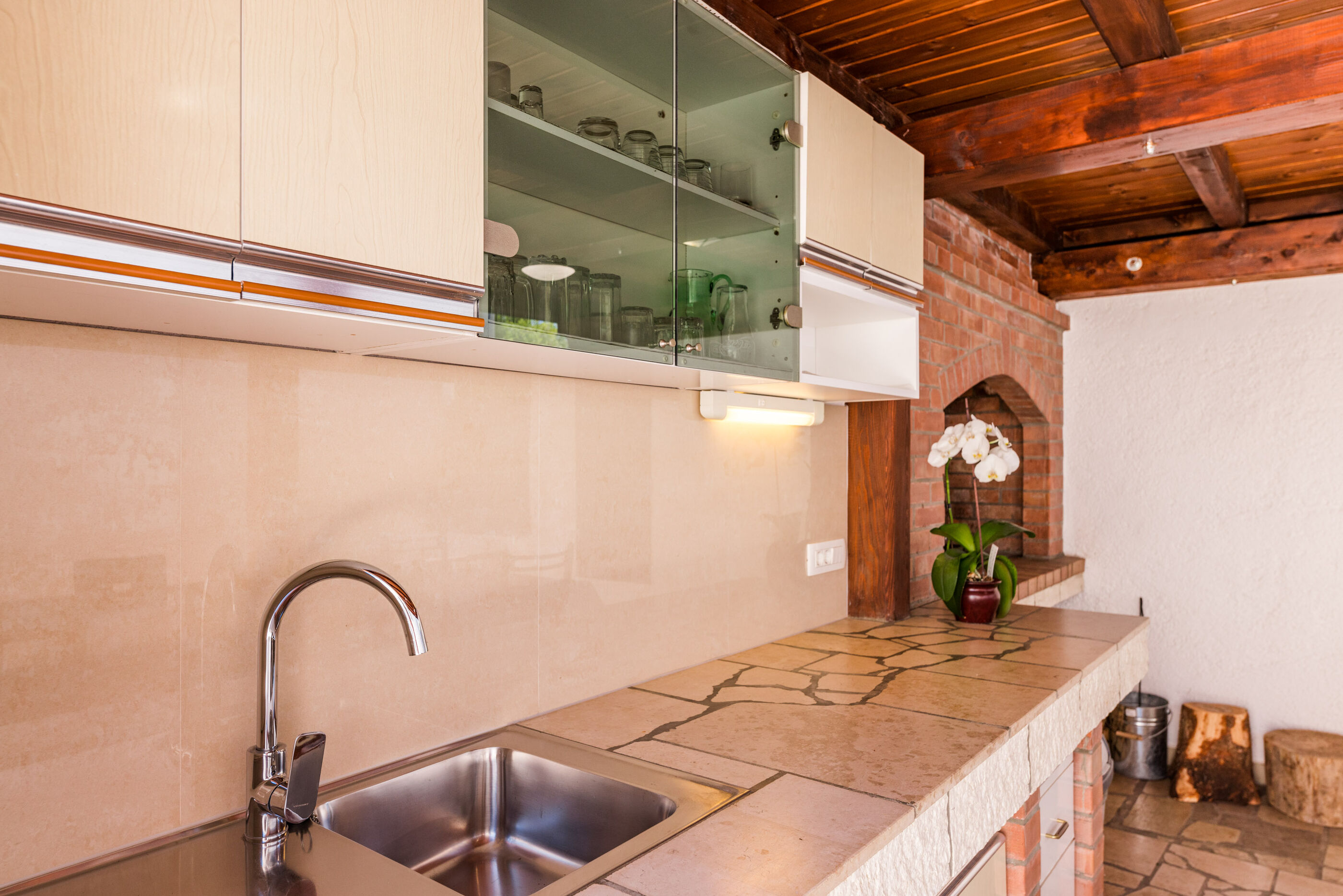 Apartments Katica 71001-A2