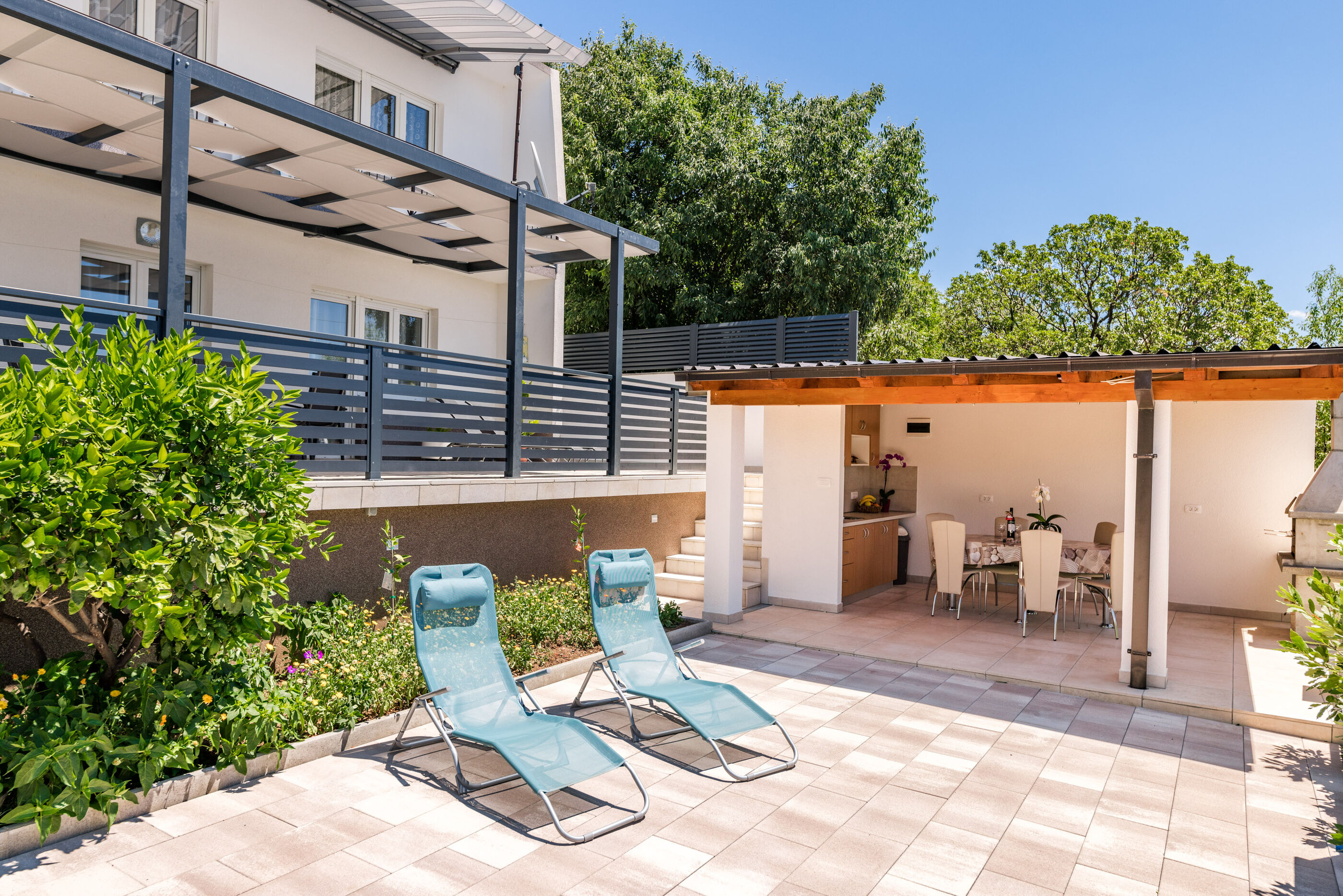 Apartments Katica 71001-A2