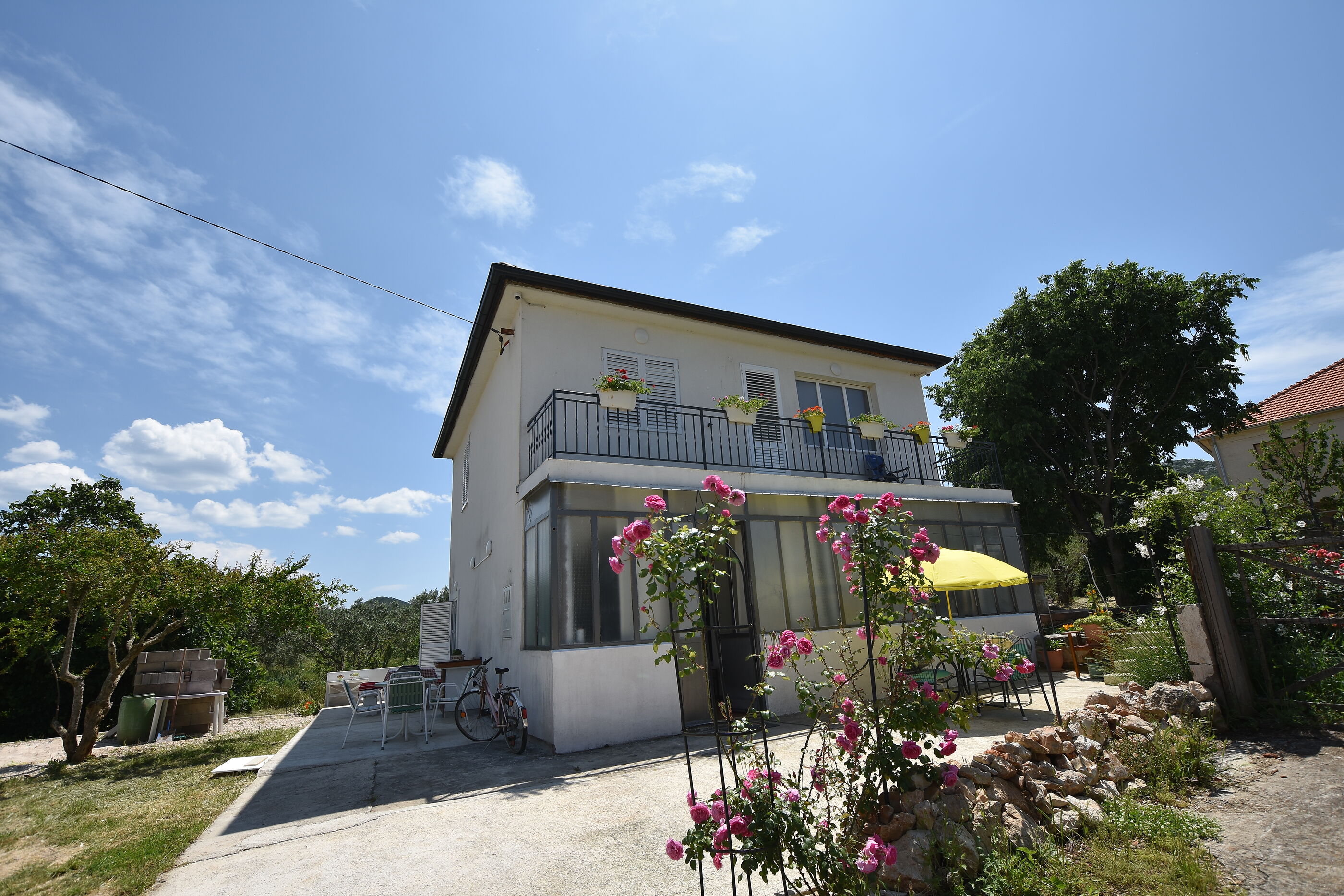 House Periska 90841-K1