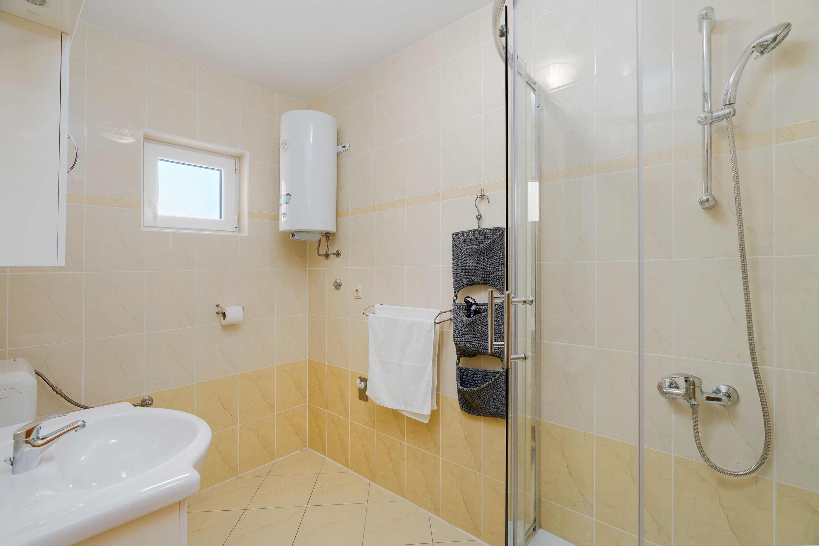 Apartments Luka 29381-A1