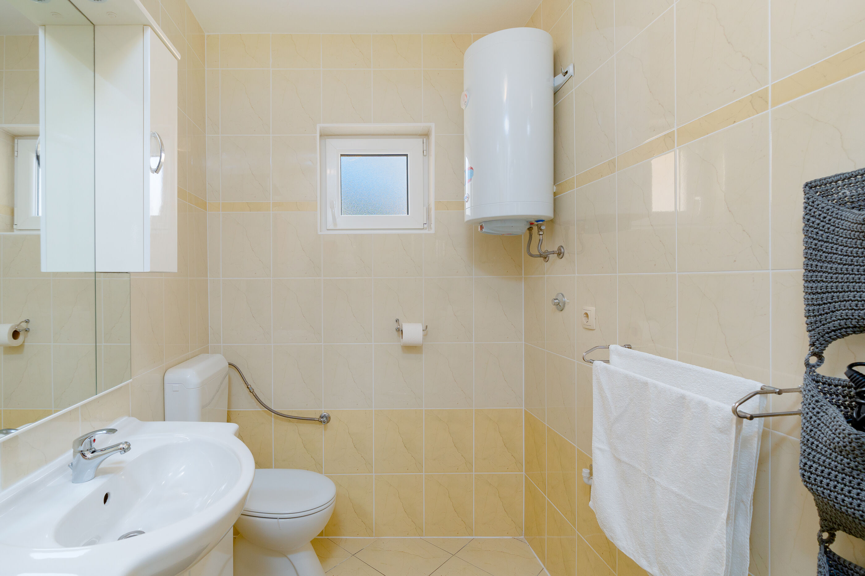 Apartments Luka 29381-A1