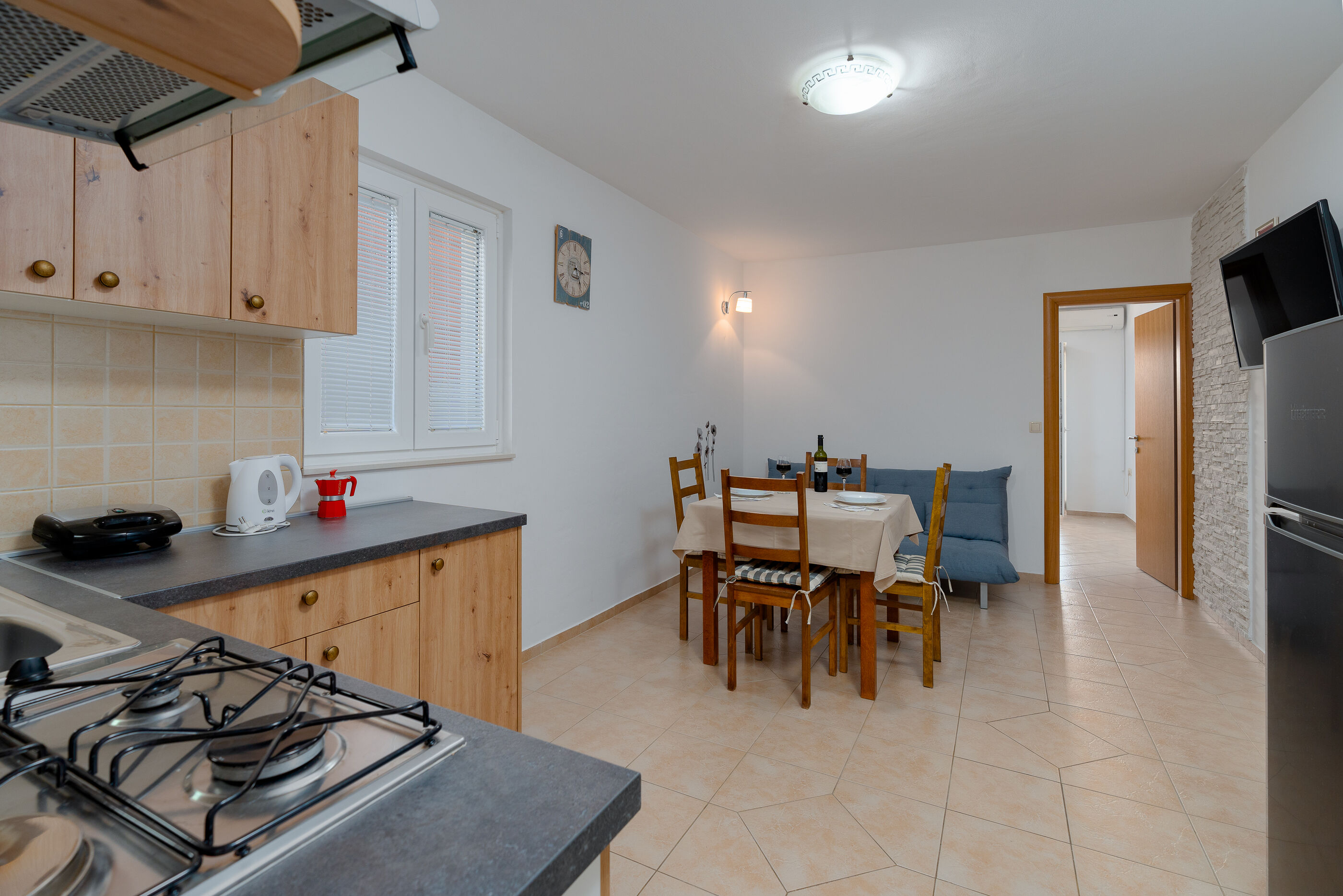 Apartments Luka 29381-A1