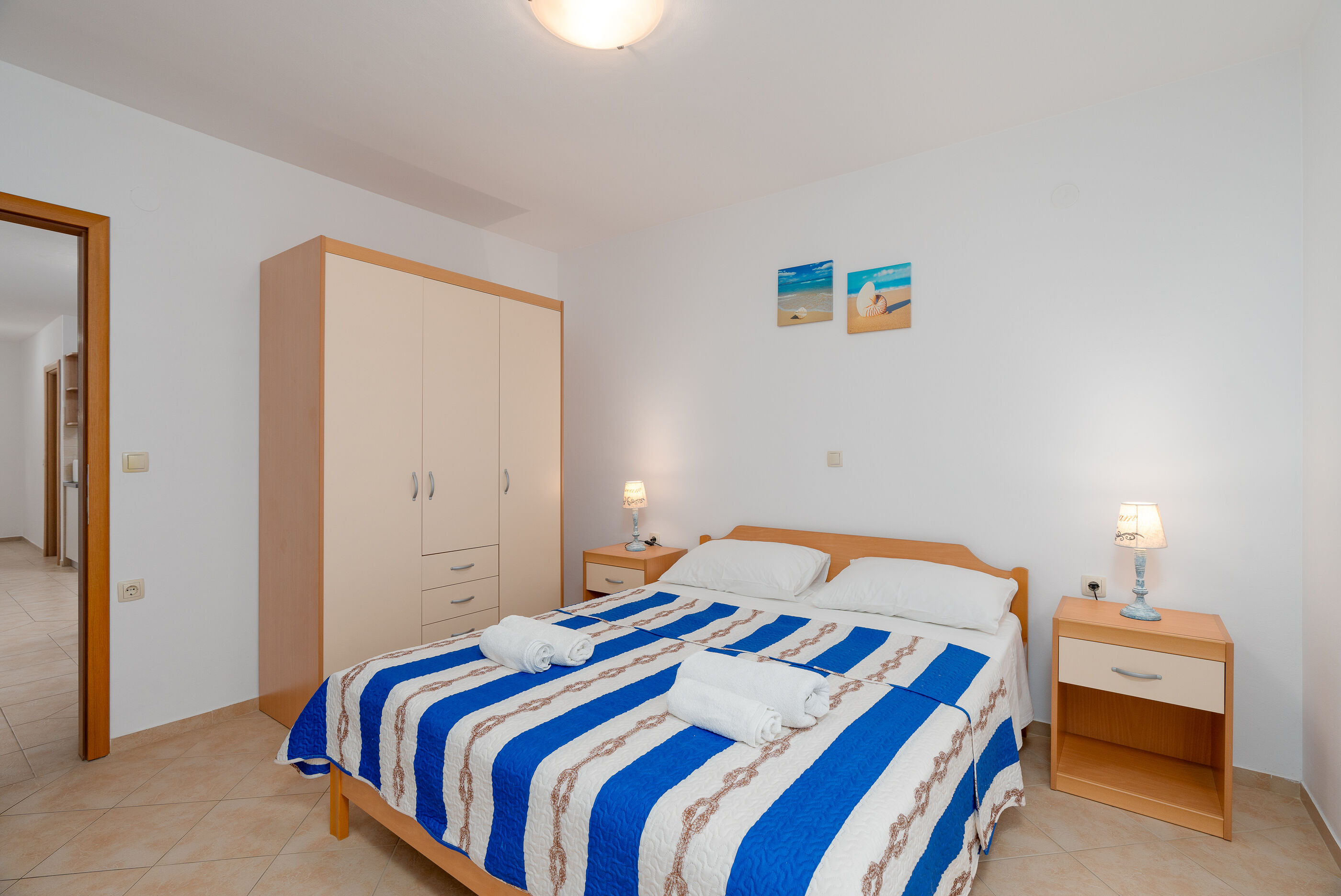 Apartments Luka 29381-A1