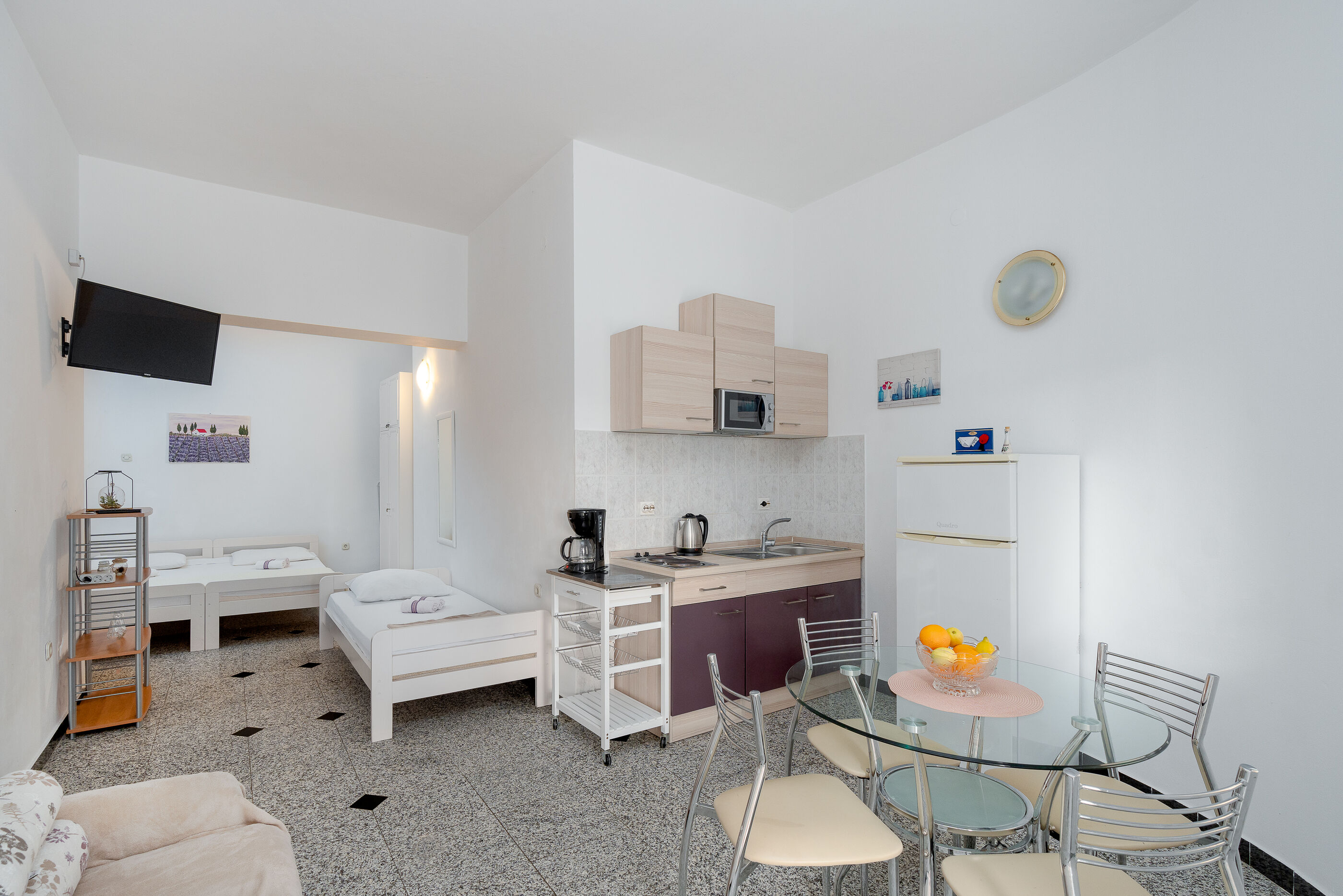 Apartments Family Gligora 25321-A7