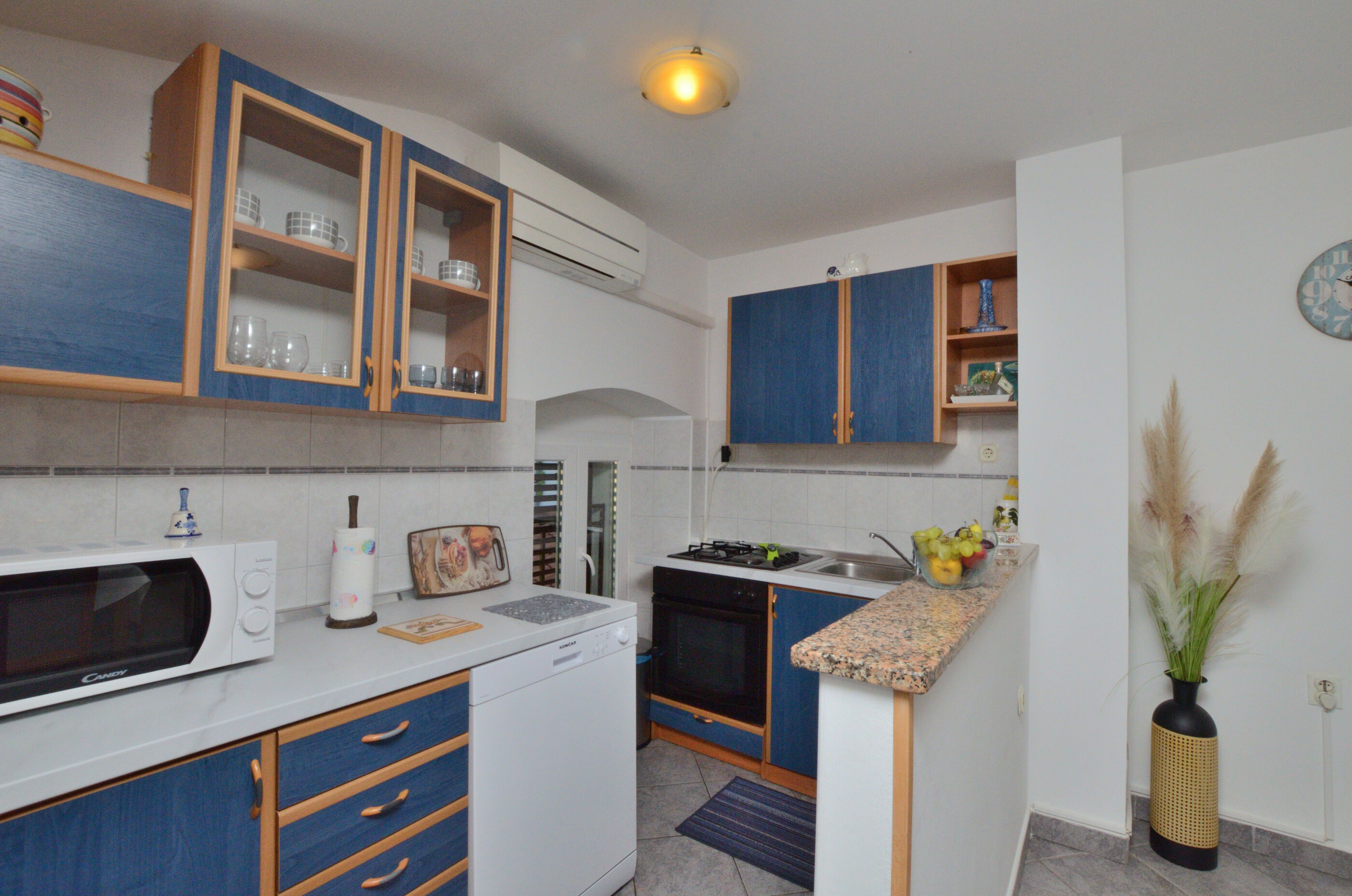 Apartments Lory 90041-A2