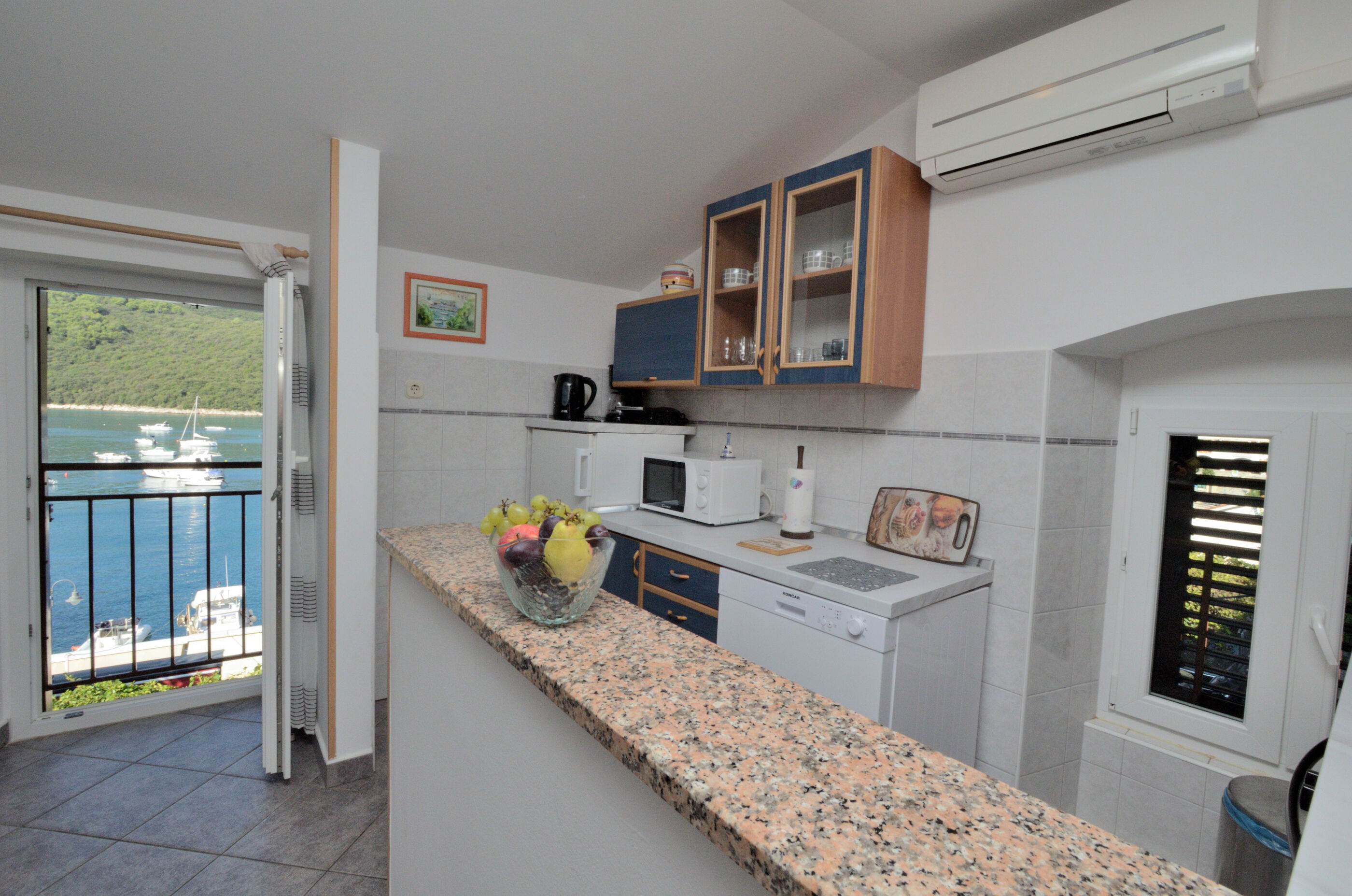 Apartments Lory 90041-A2