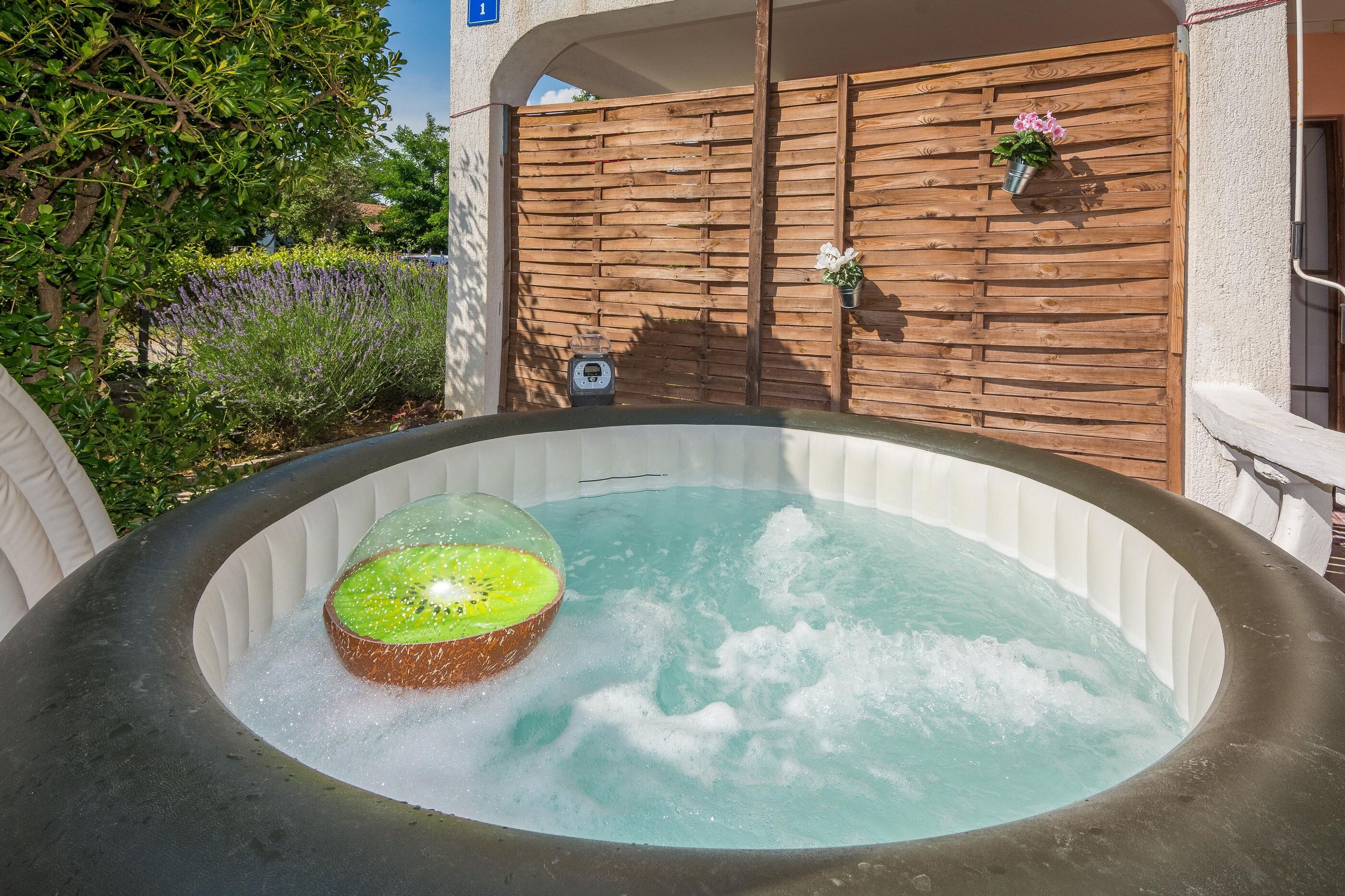 Apartment Emina Accommodation in Nin