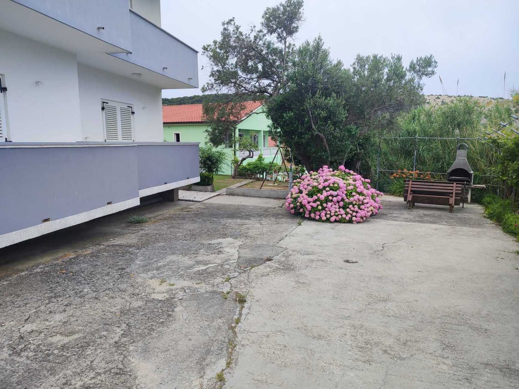 Apartment Ankica Valeria Accommodation in Rab