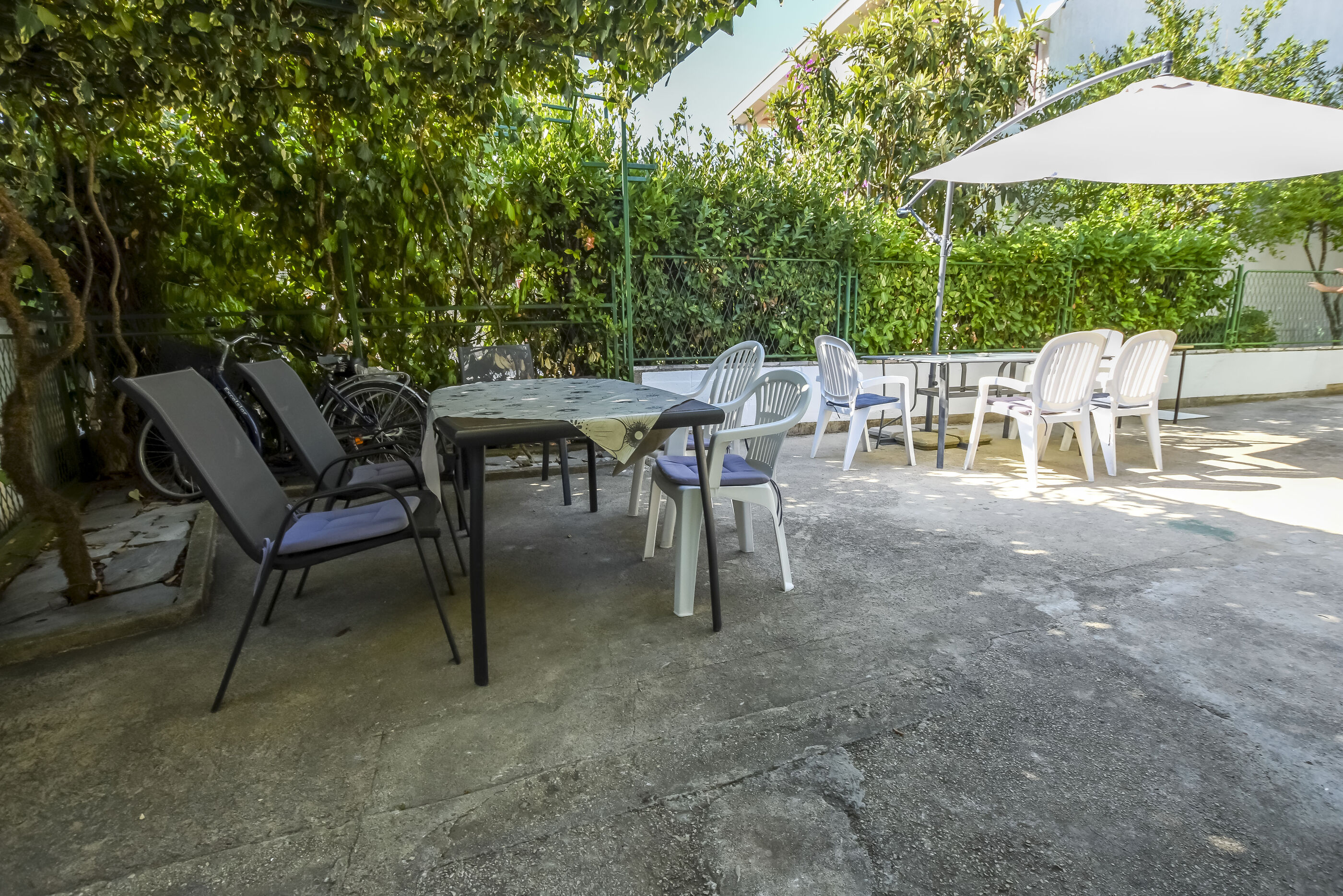Apartments Luka 49631-A1
