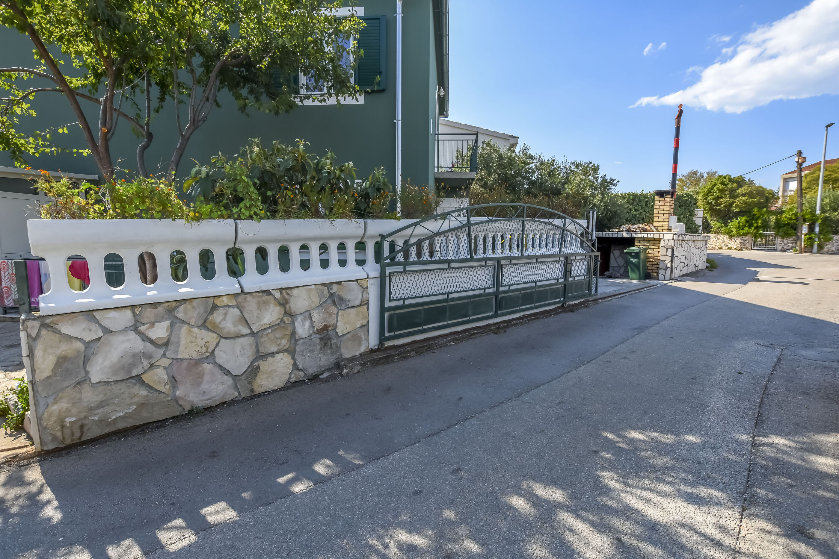 Apartments Luka 49631-A1