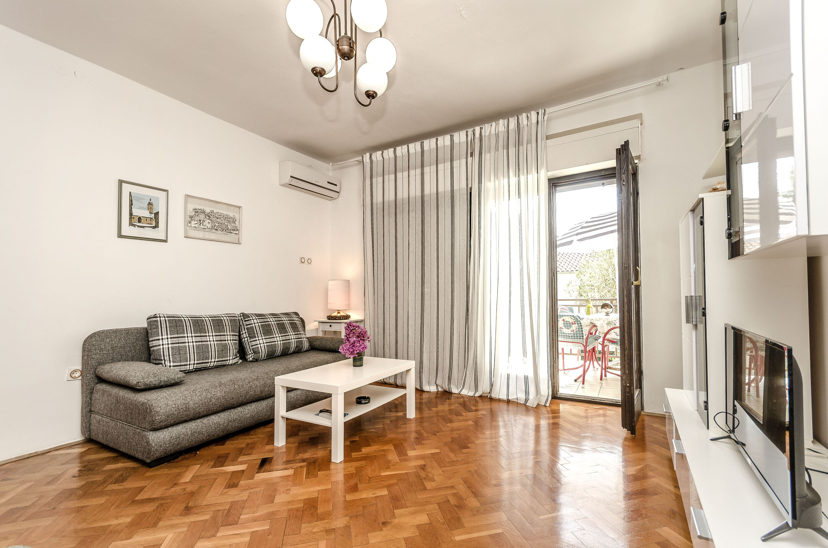 Apartment More 90201-A1