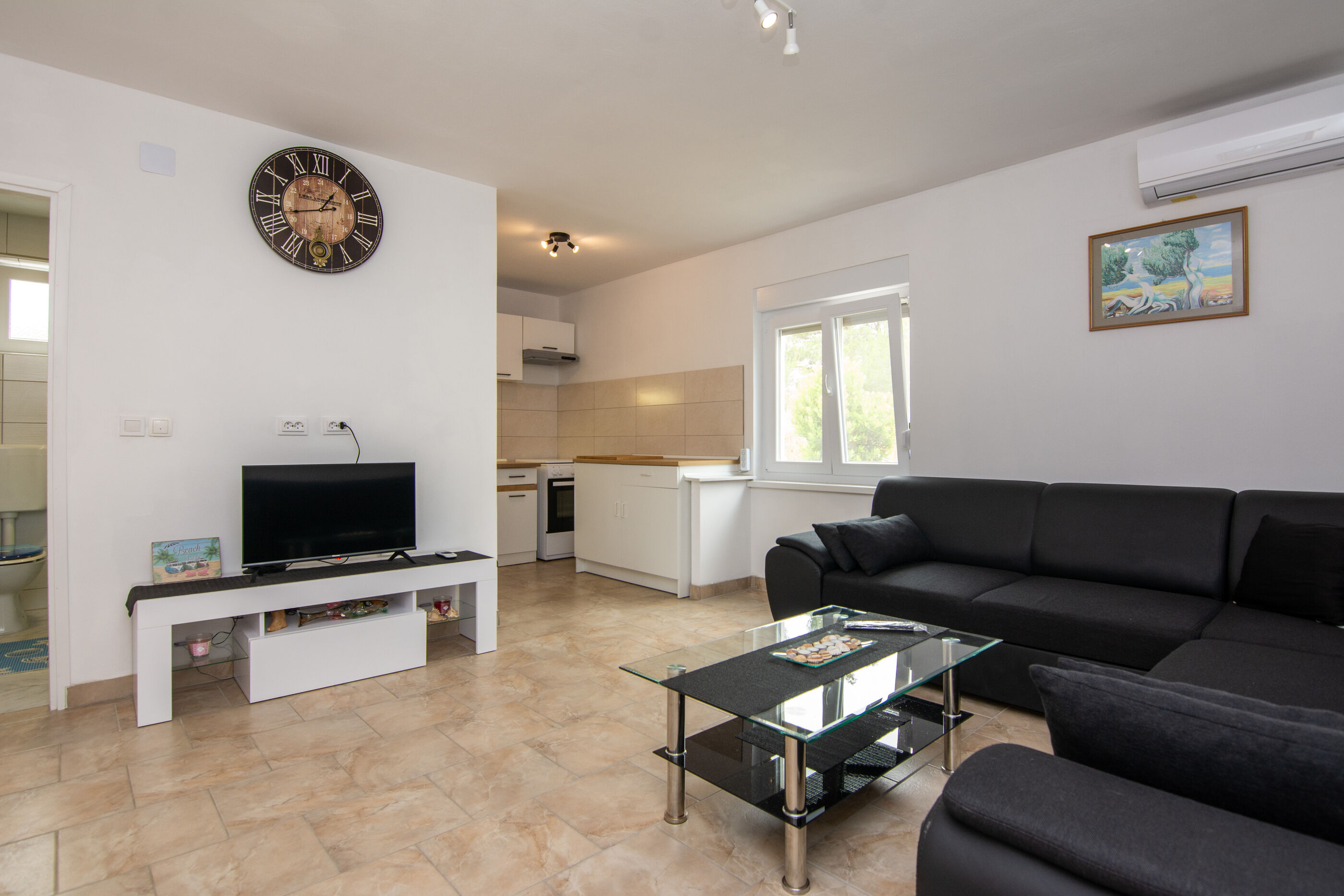 Apartments Cupic 29788-A1