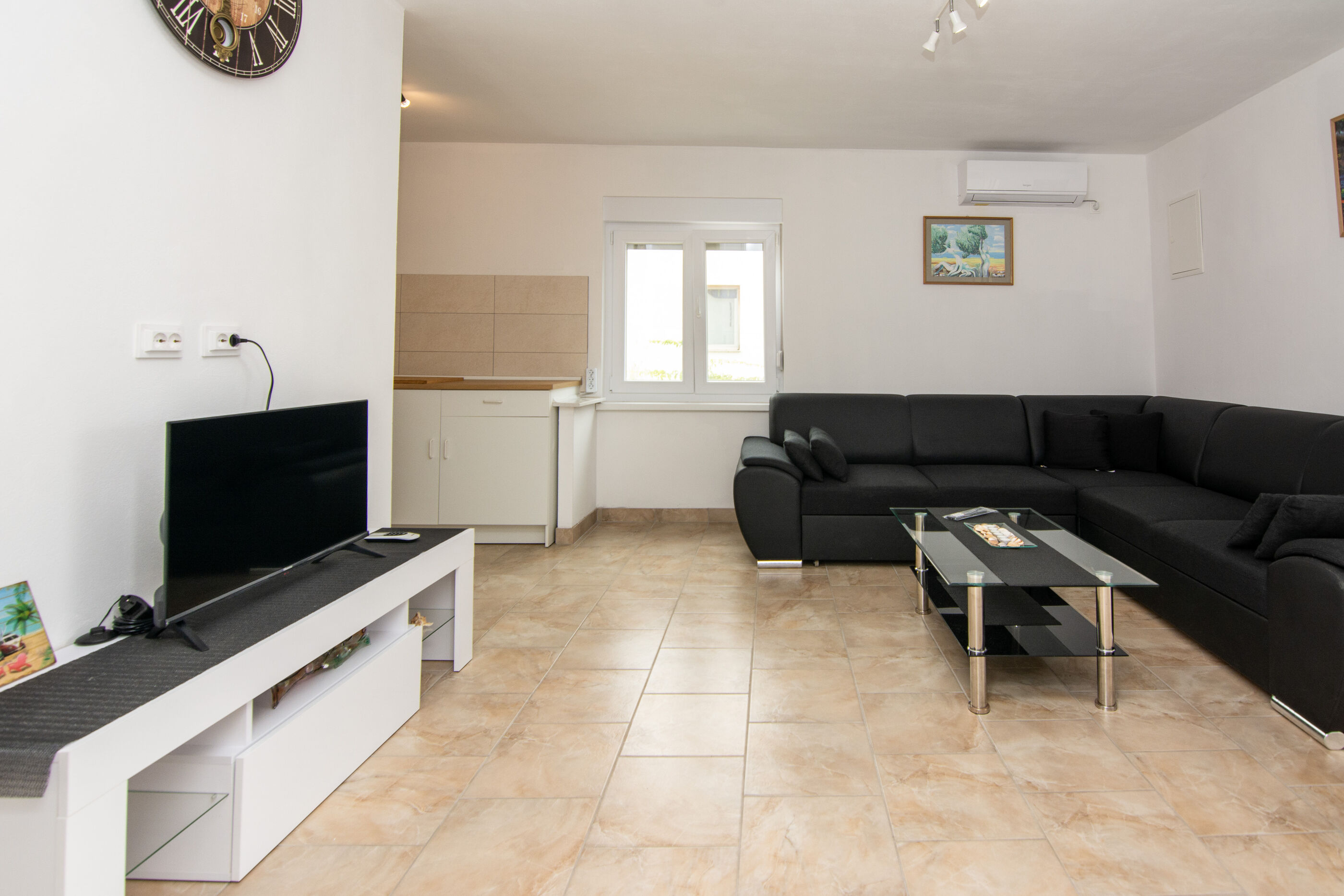 Apartments Cupic 29788-A1