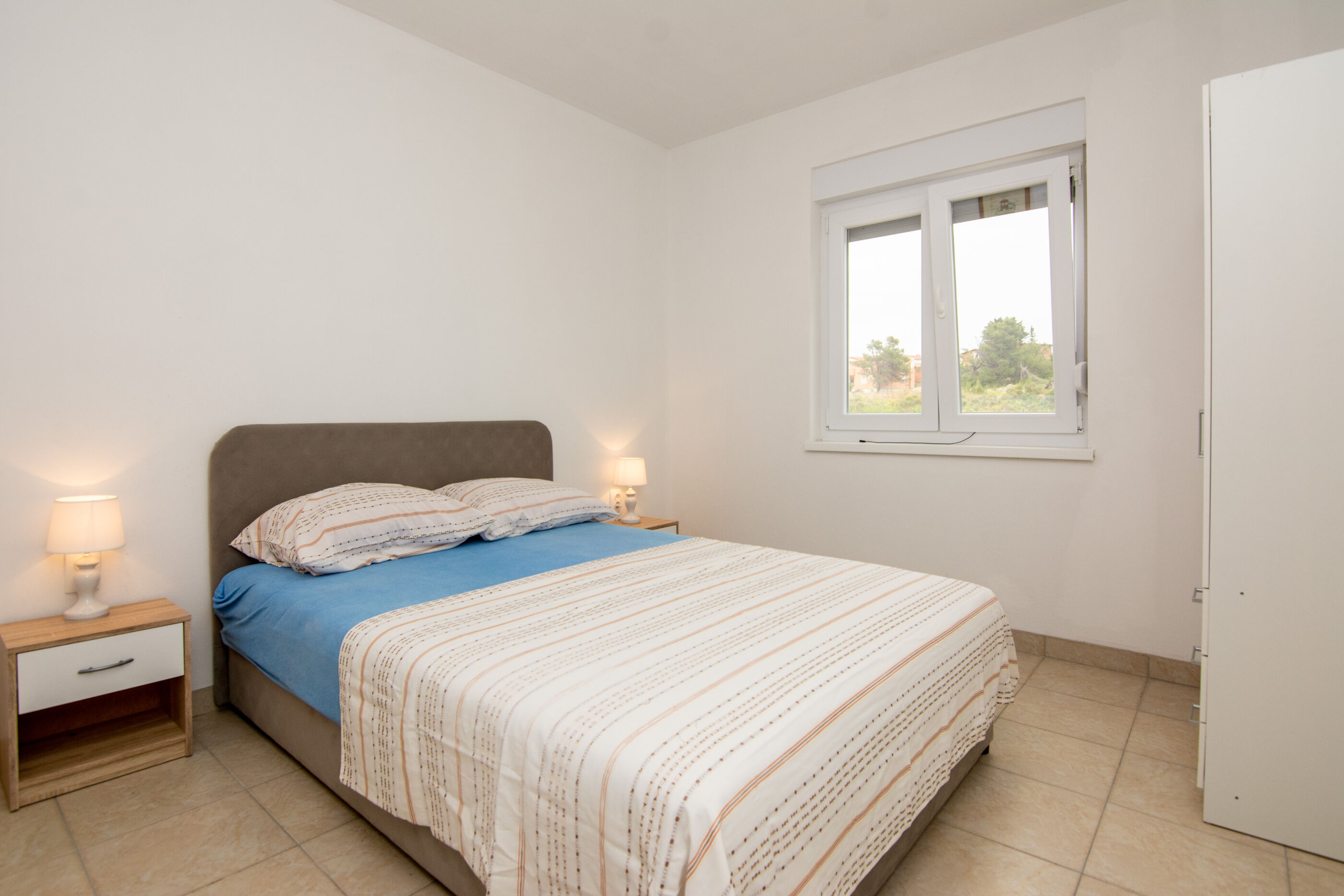 Apartments Cupic 29788-A1