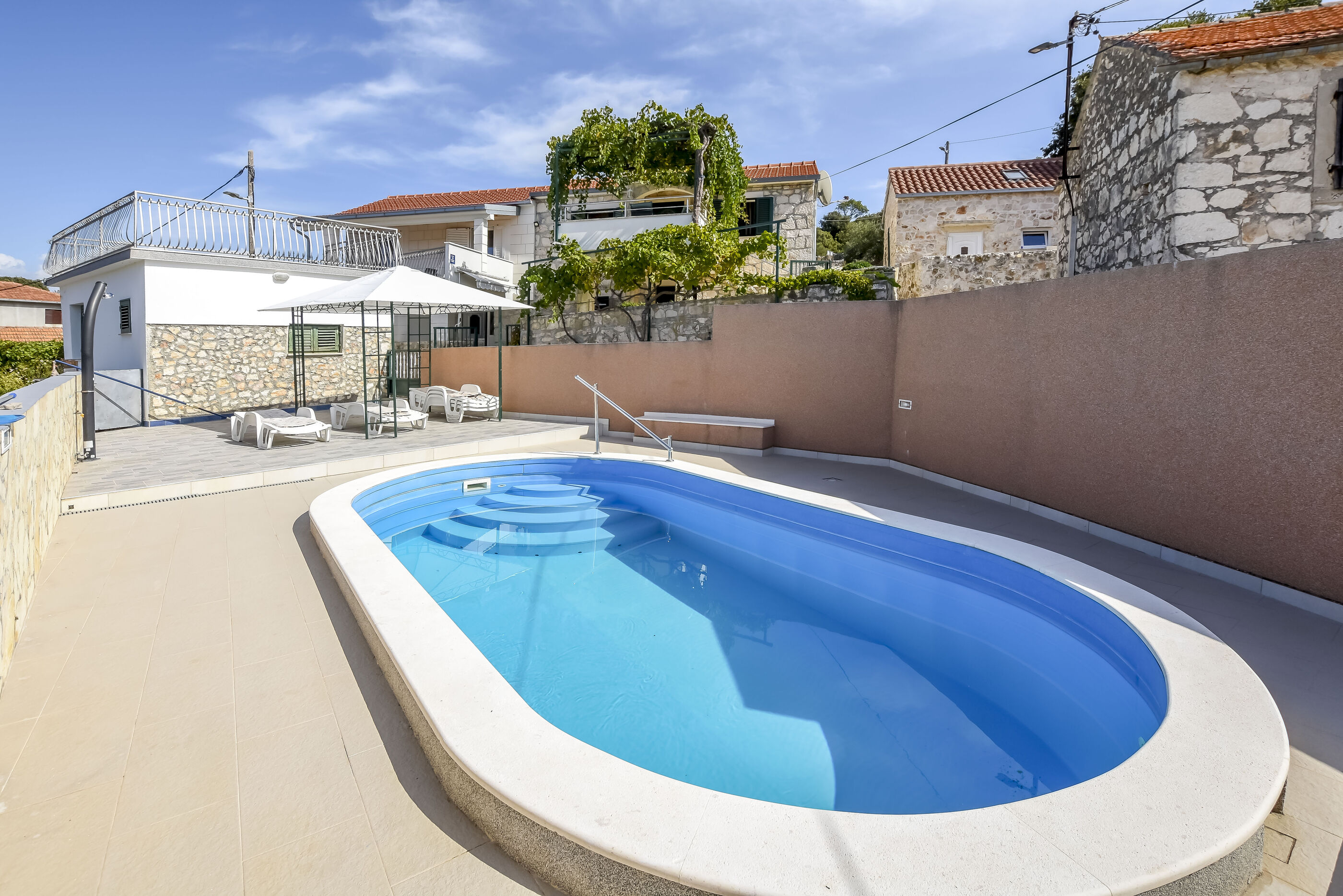 House Neda 97251-K1