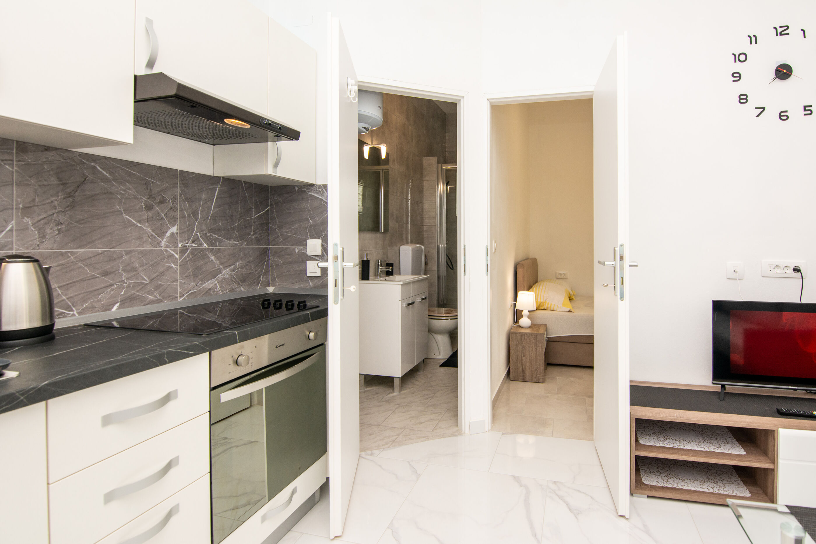 Apartments Cupic 29788-A2