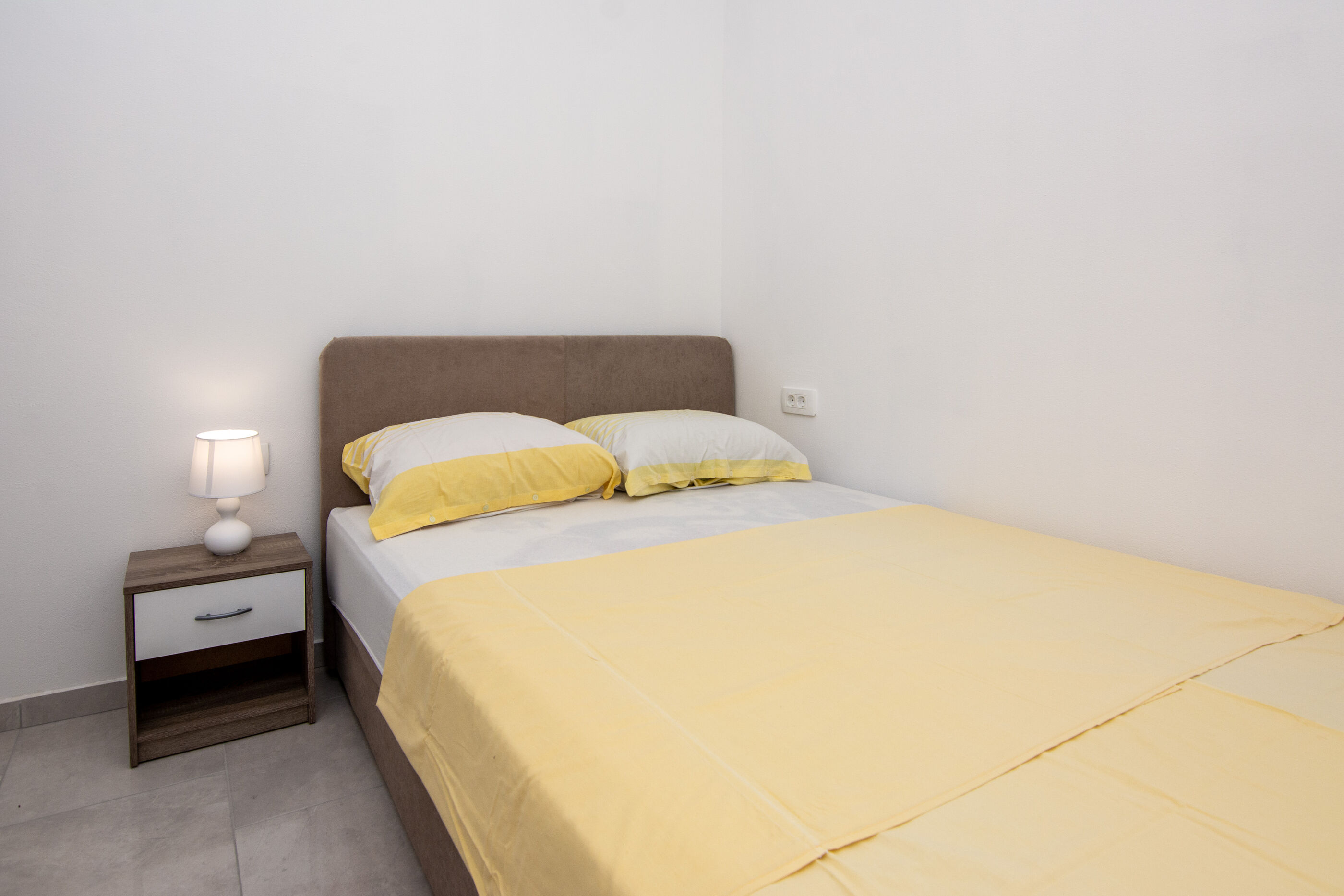 Apartments Cupic 29788-A2