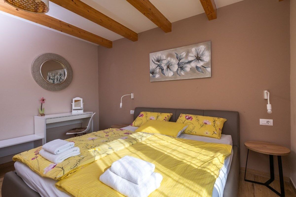 Villa Porto 74063-K1