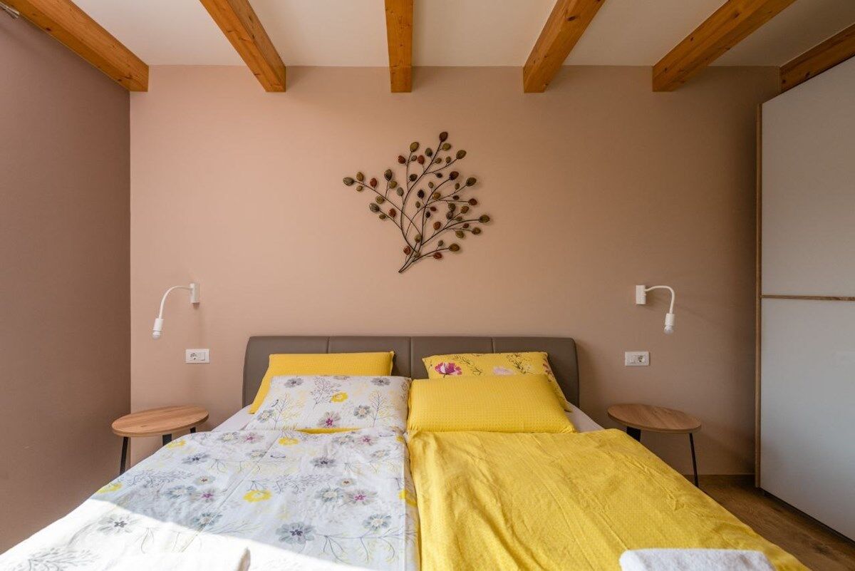 Villa Porto 74063-K1