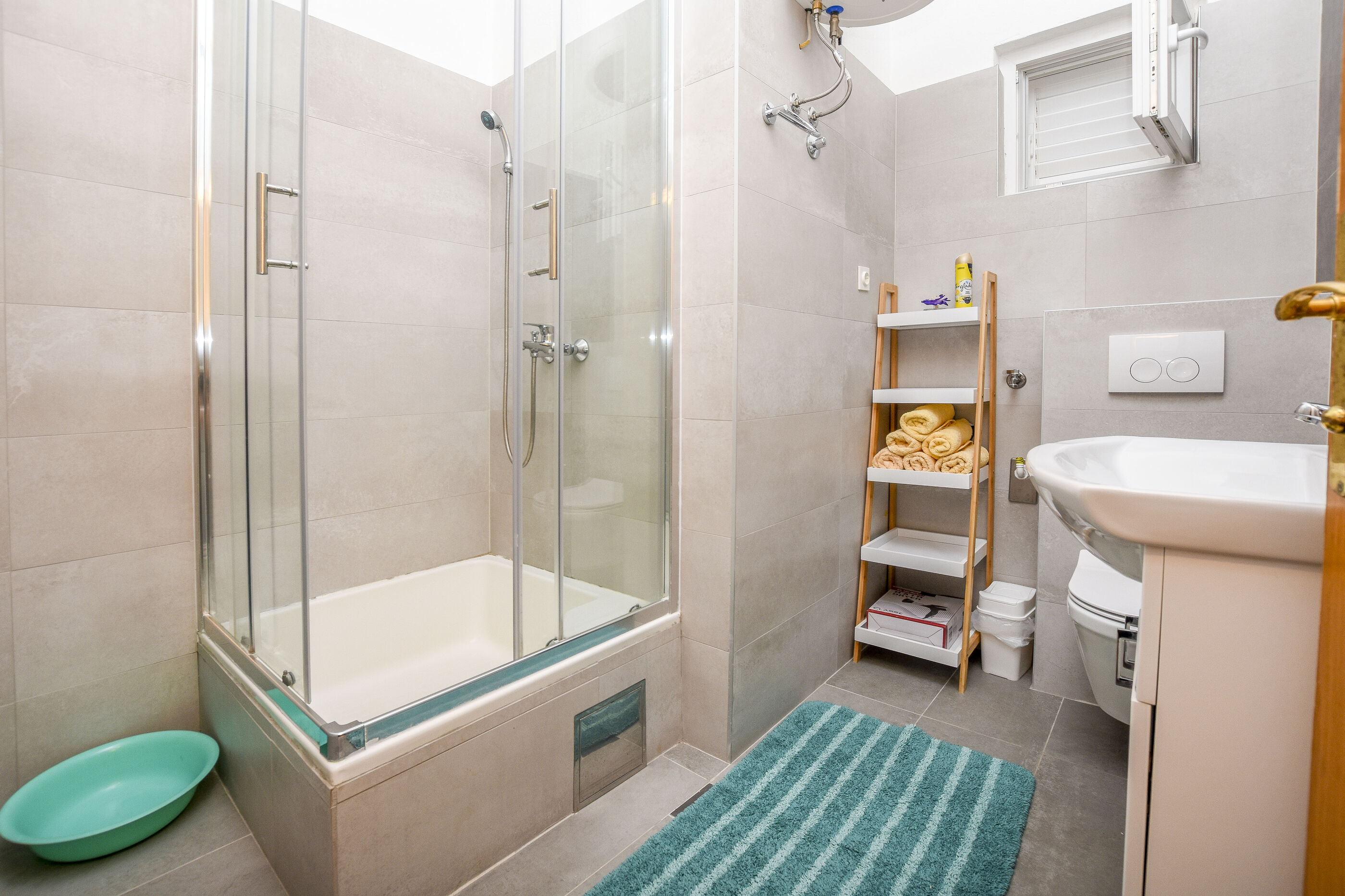 Apartments Branko 24391-A2