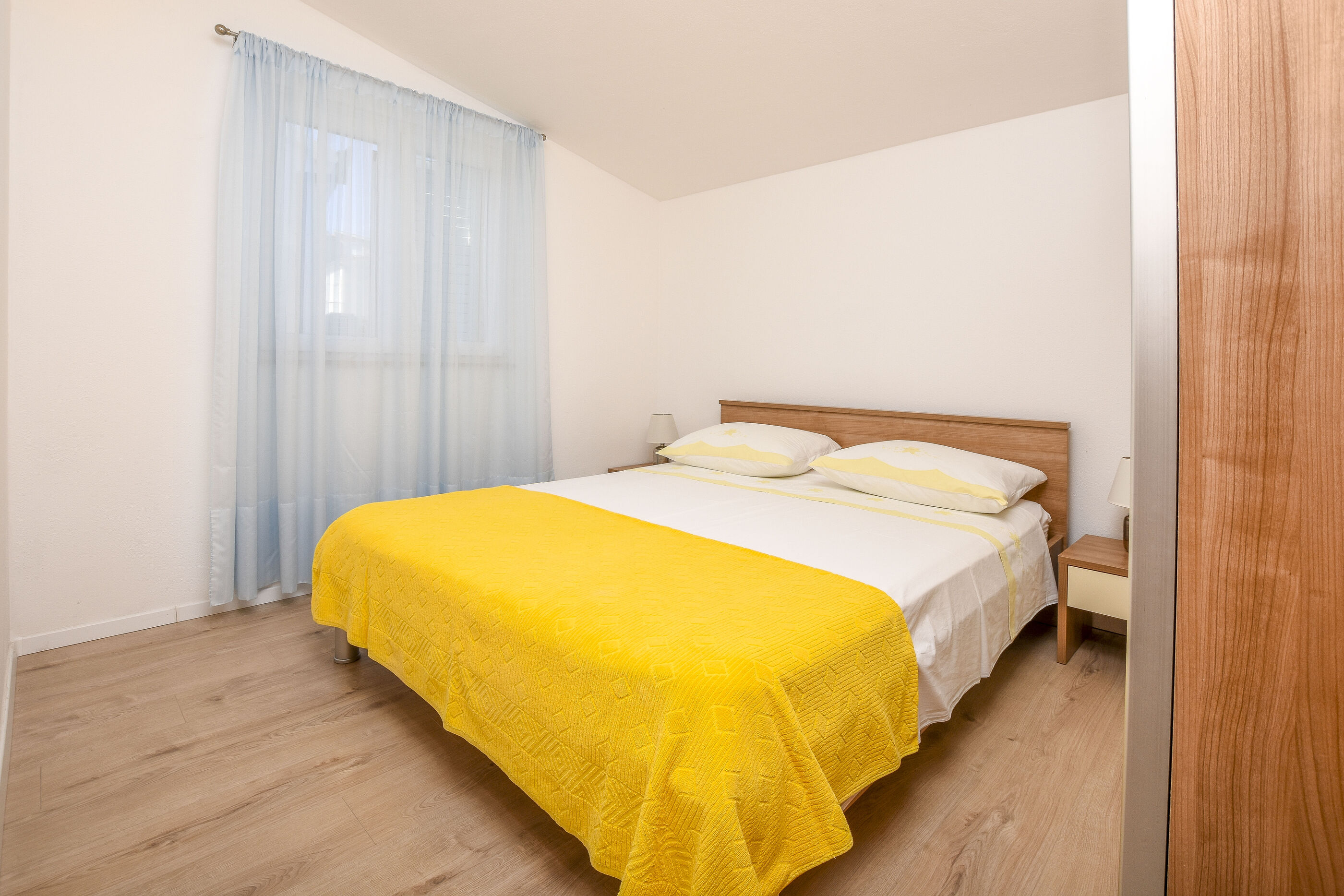 Apartments Branko 24391-A2
