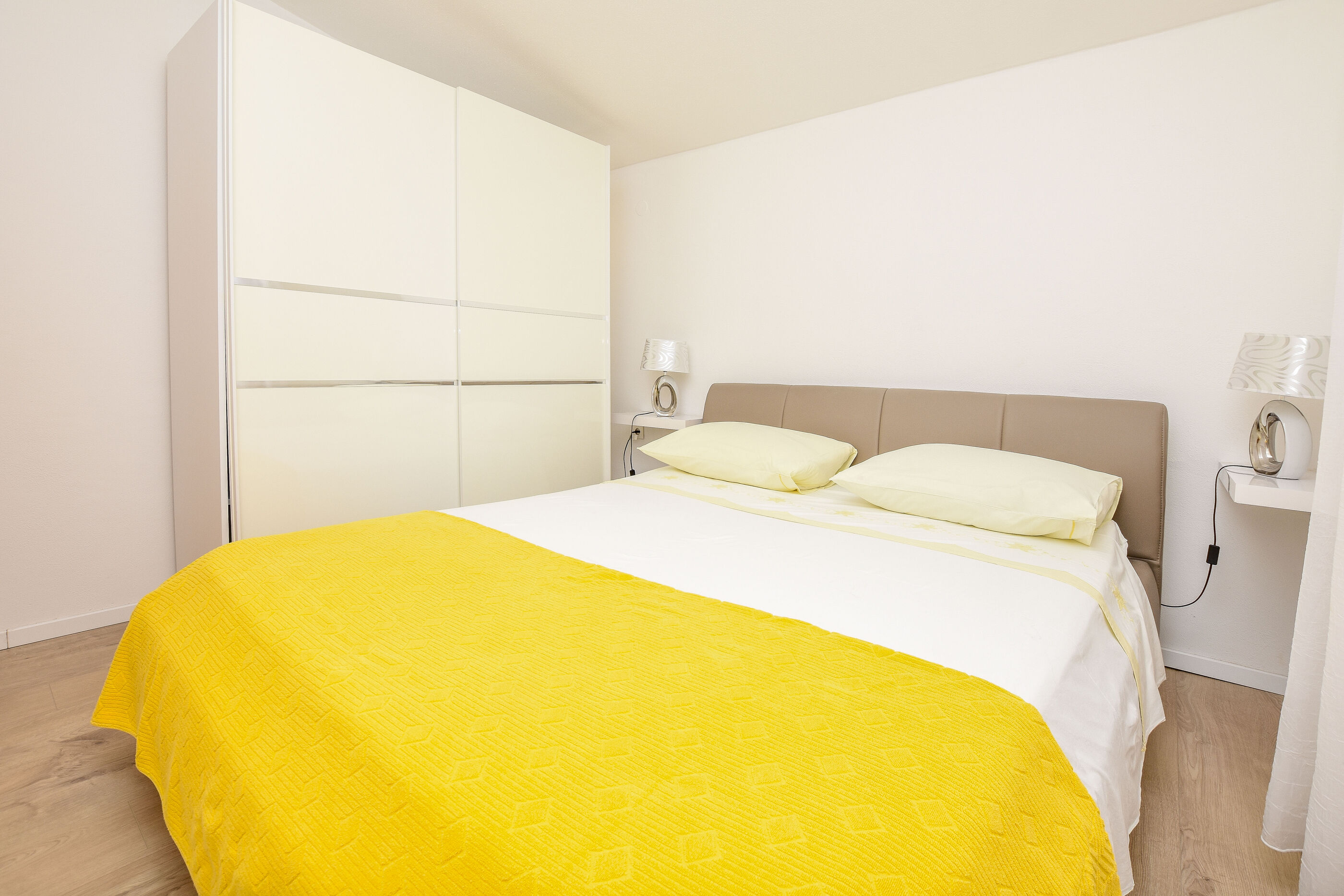 Apartments Branko 24391-A2