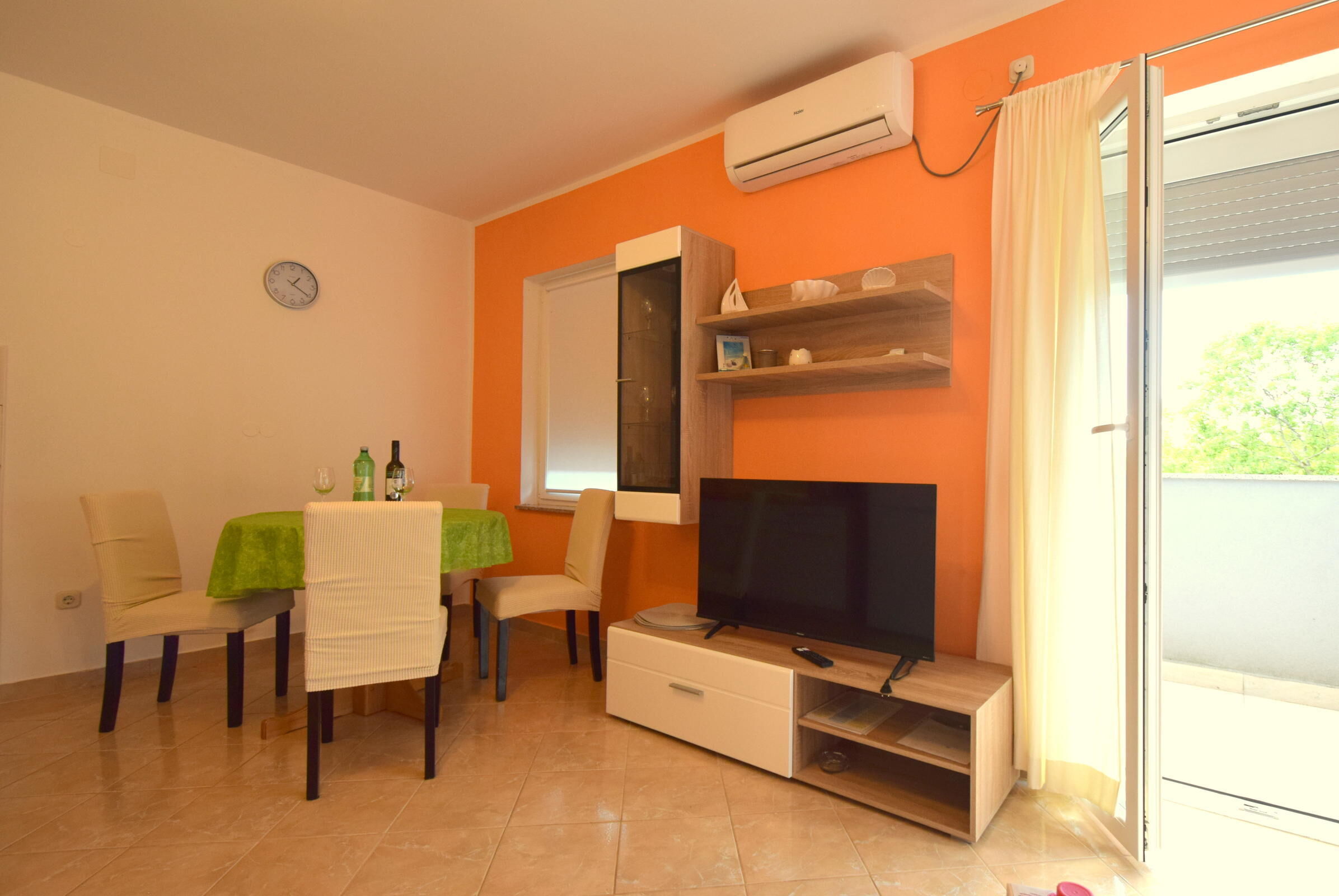 Apartments Cindrić 62174-A1