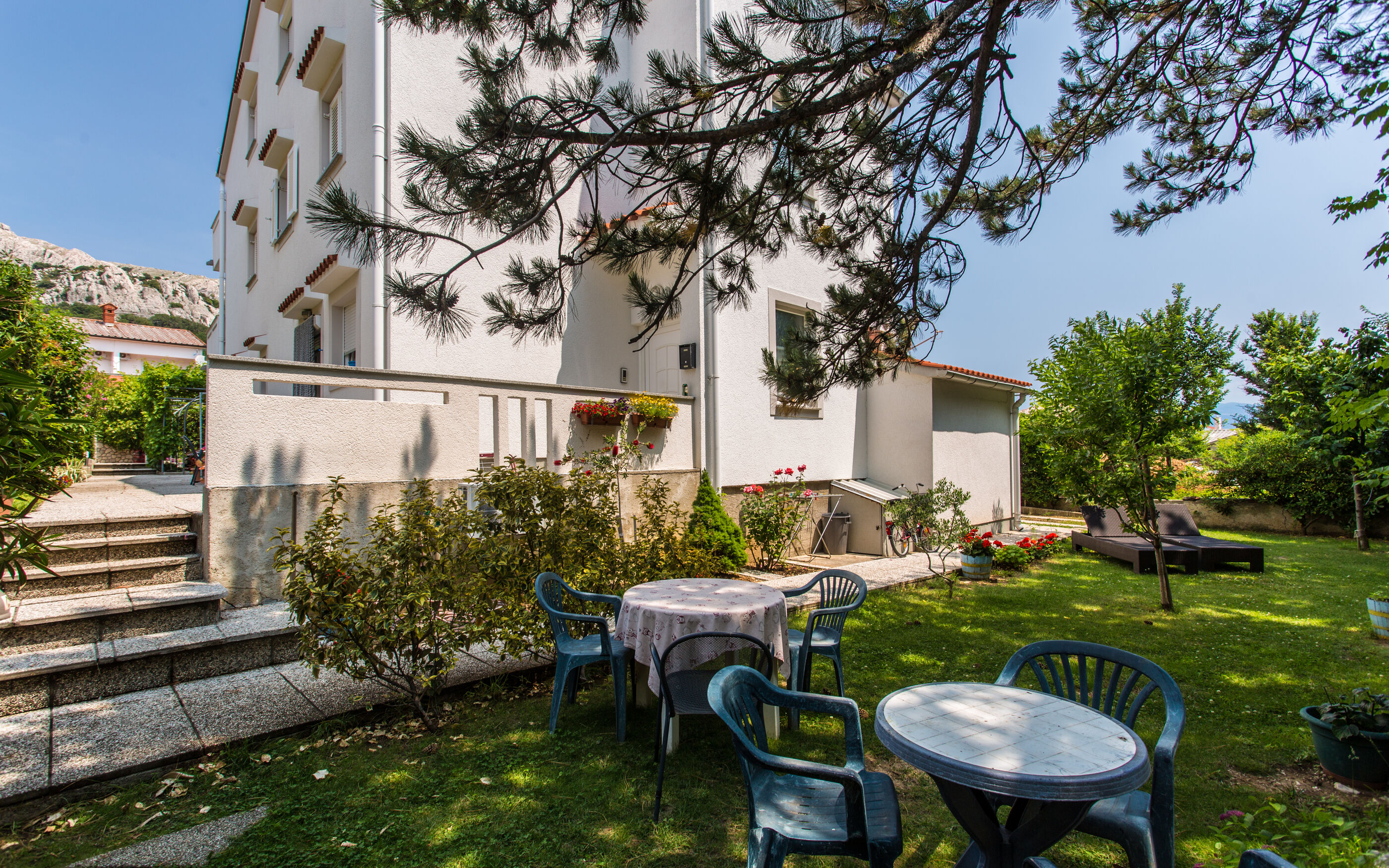 Apartments Dorijana 68731-A3