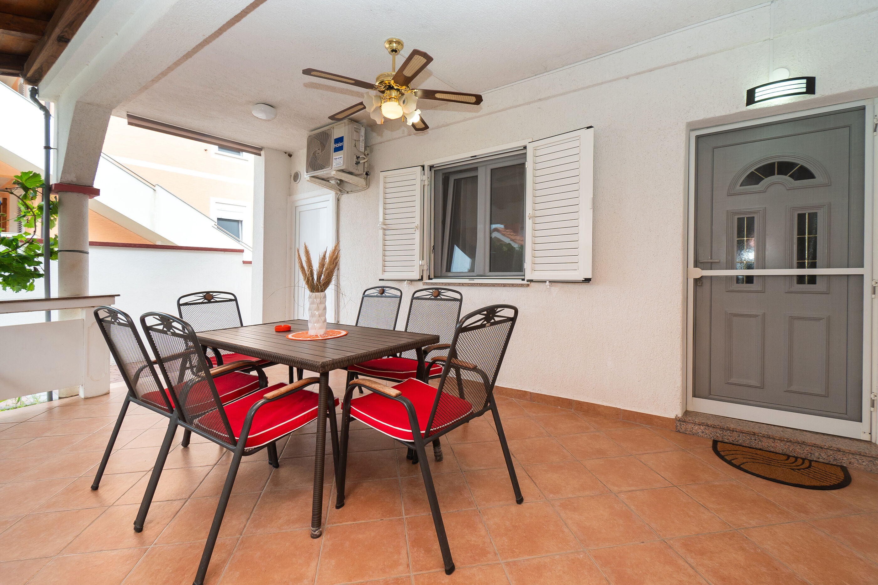 Apartments Miljenka 14031-A1