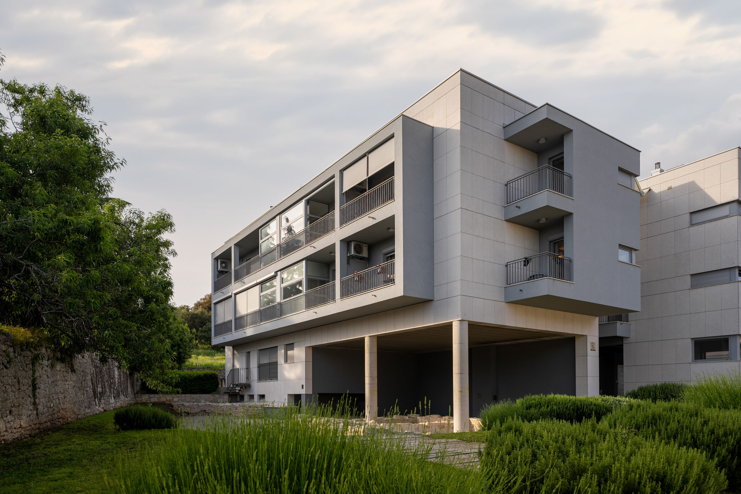 Apartment Filip Premium 83582-A1