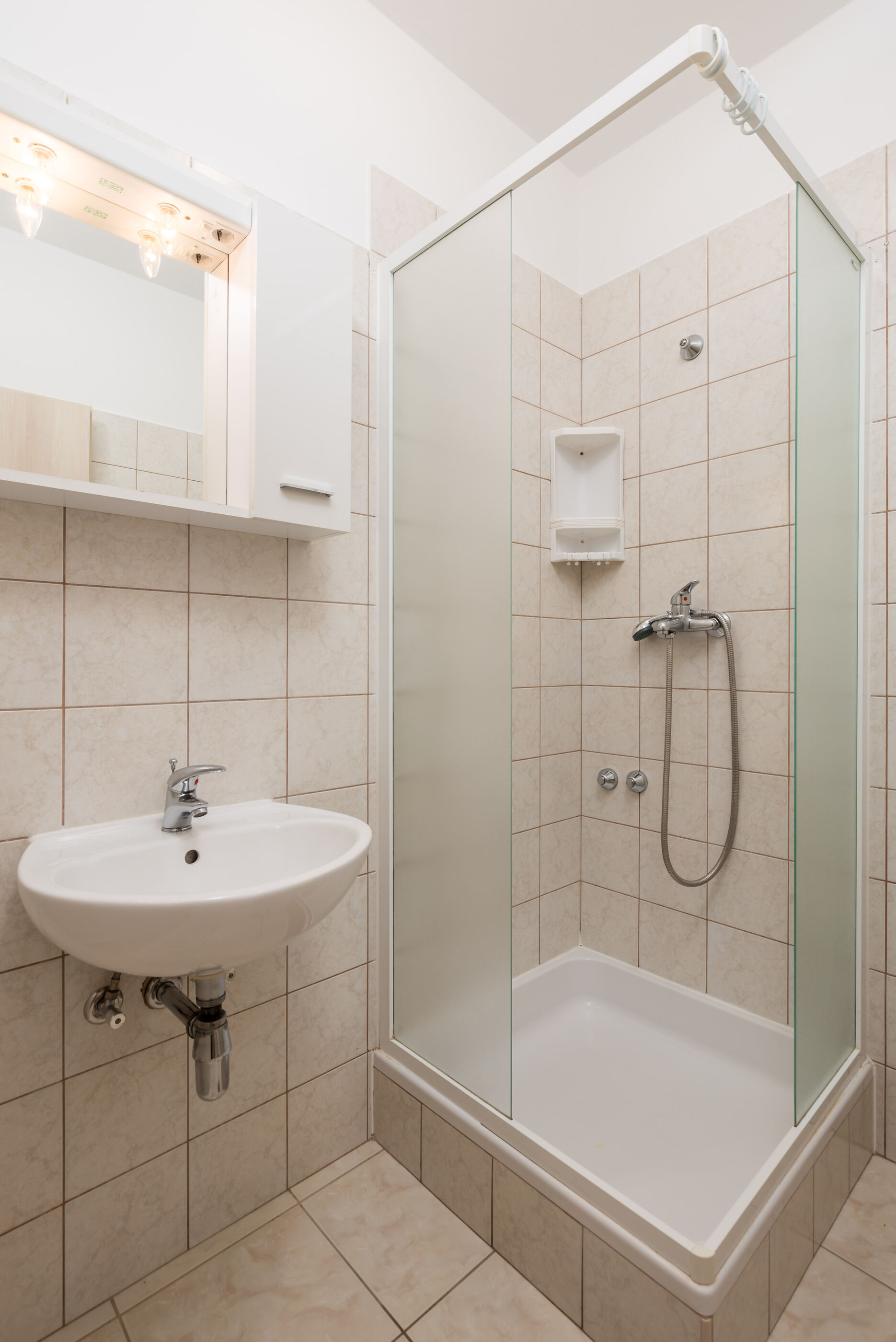 Apartments and Room Slavica 68421-A3