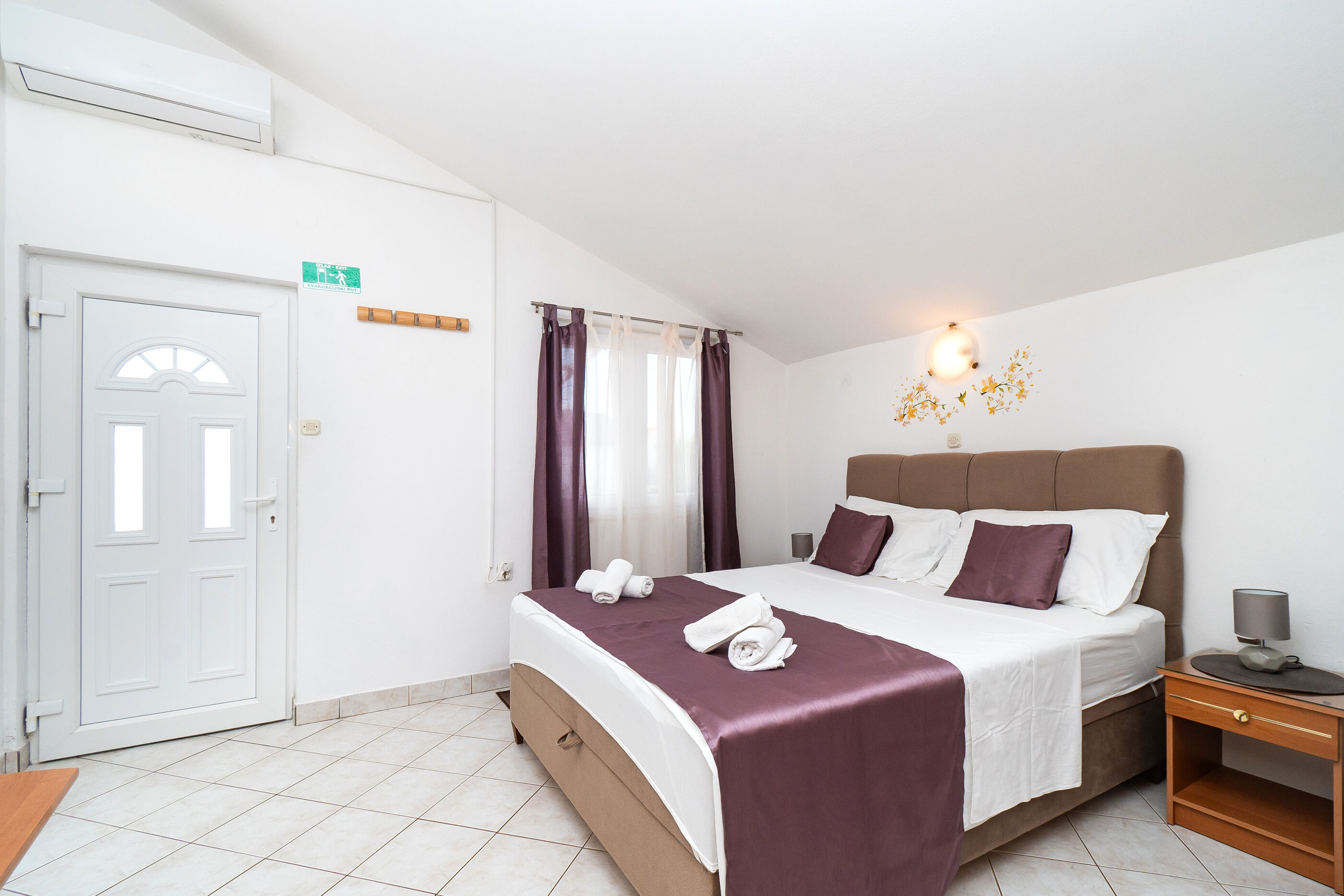 Apartments Miljenka 14031-A2