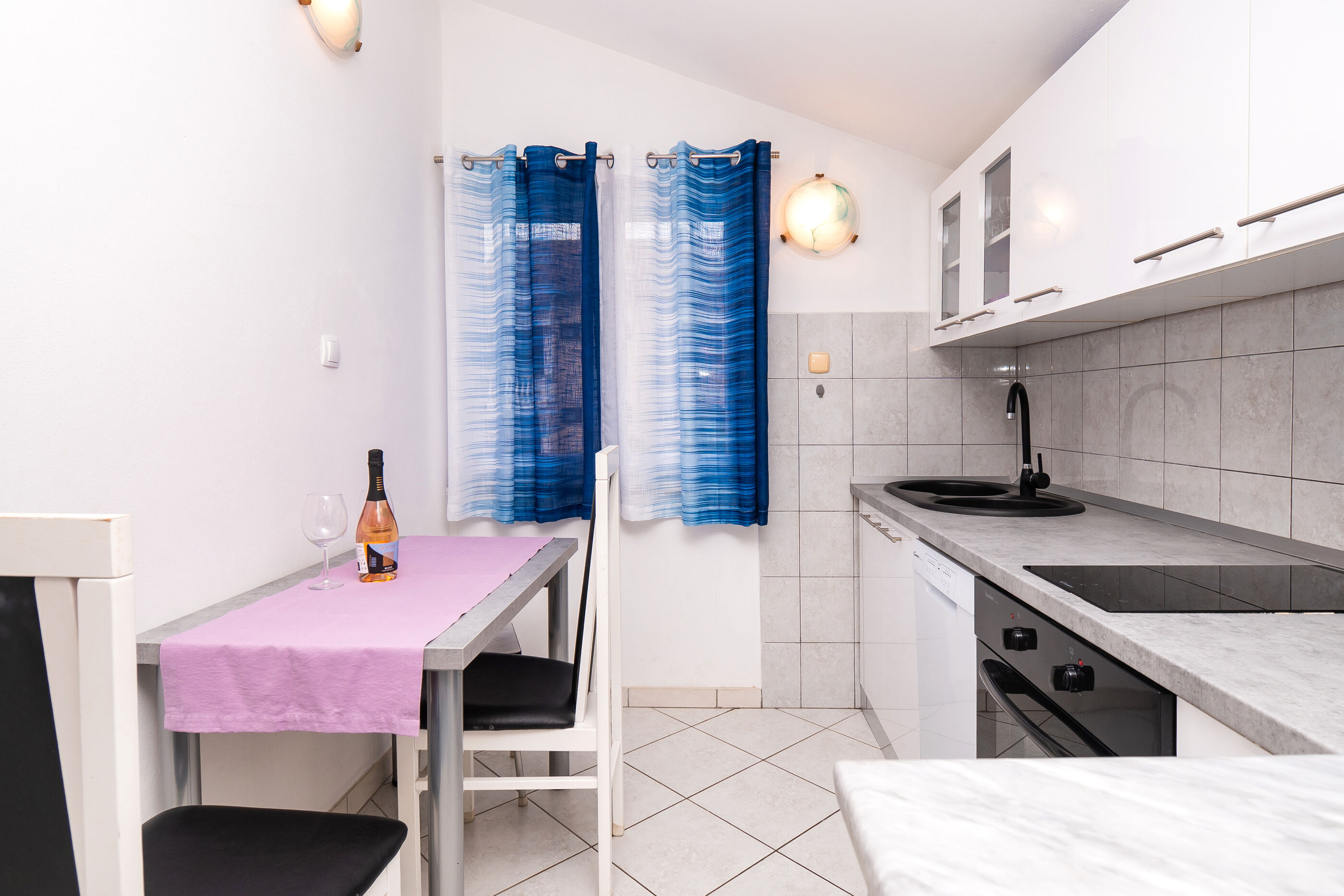 Apartments Miljenka 14031-A3
