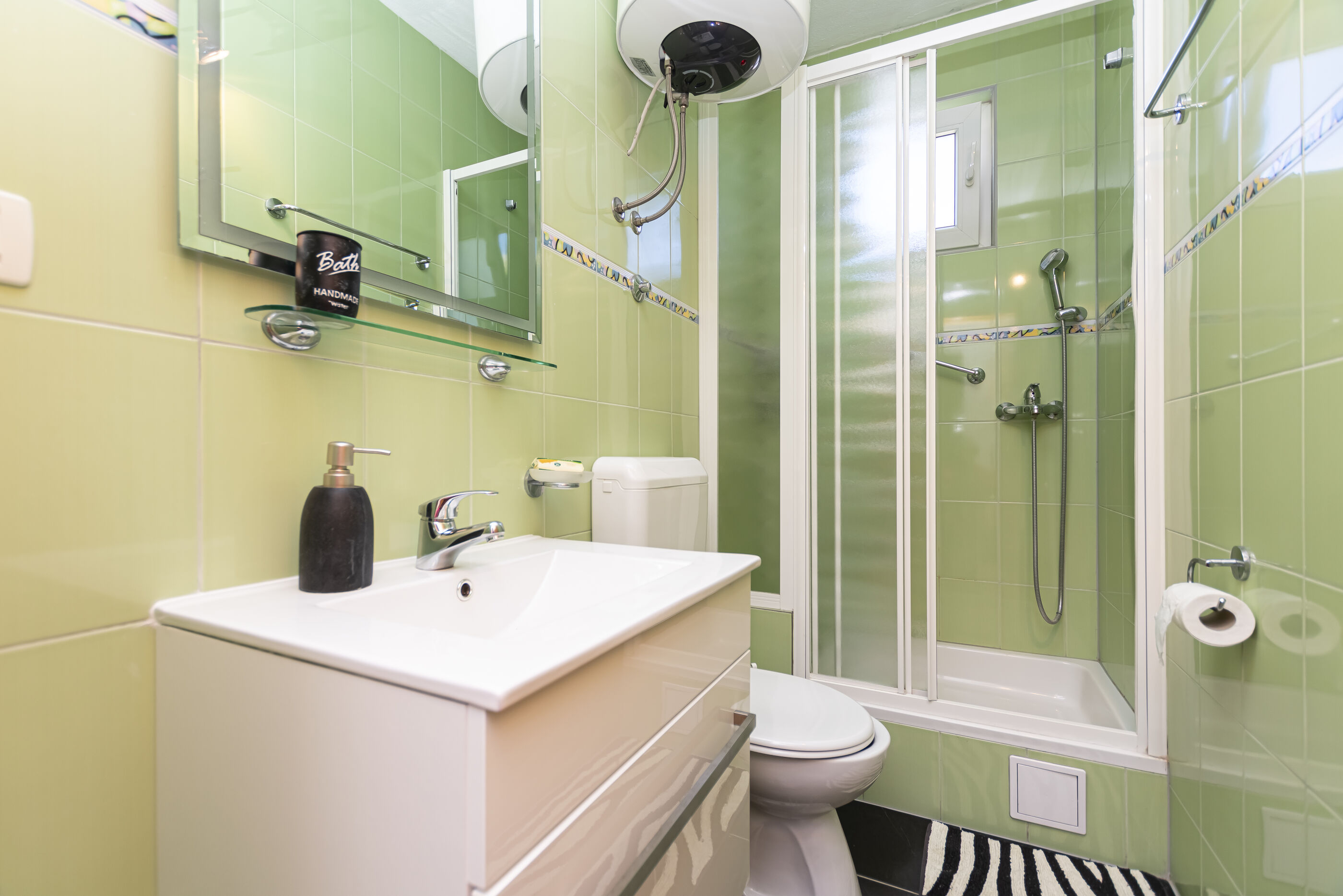 Apartment Two Sisters 89621-A1