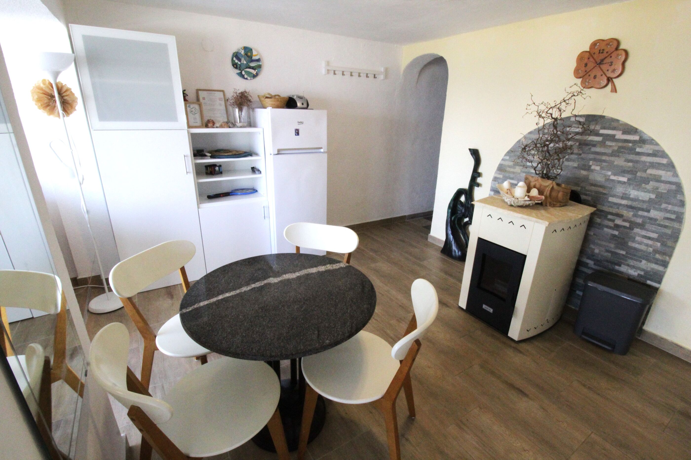 Apartment Karmen sa pogledom na more 79312-A1