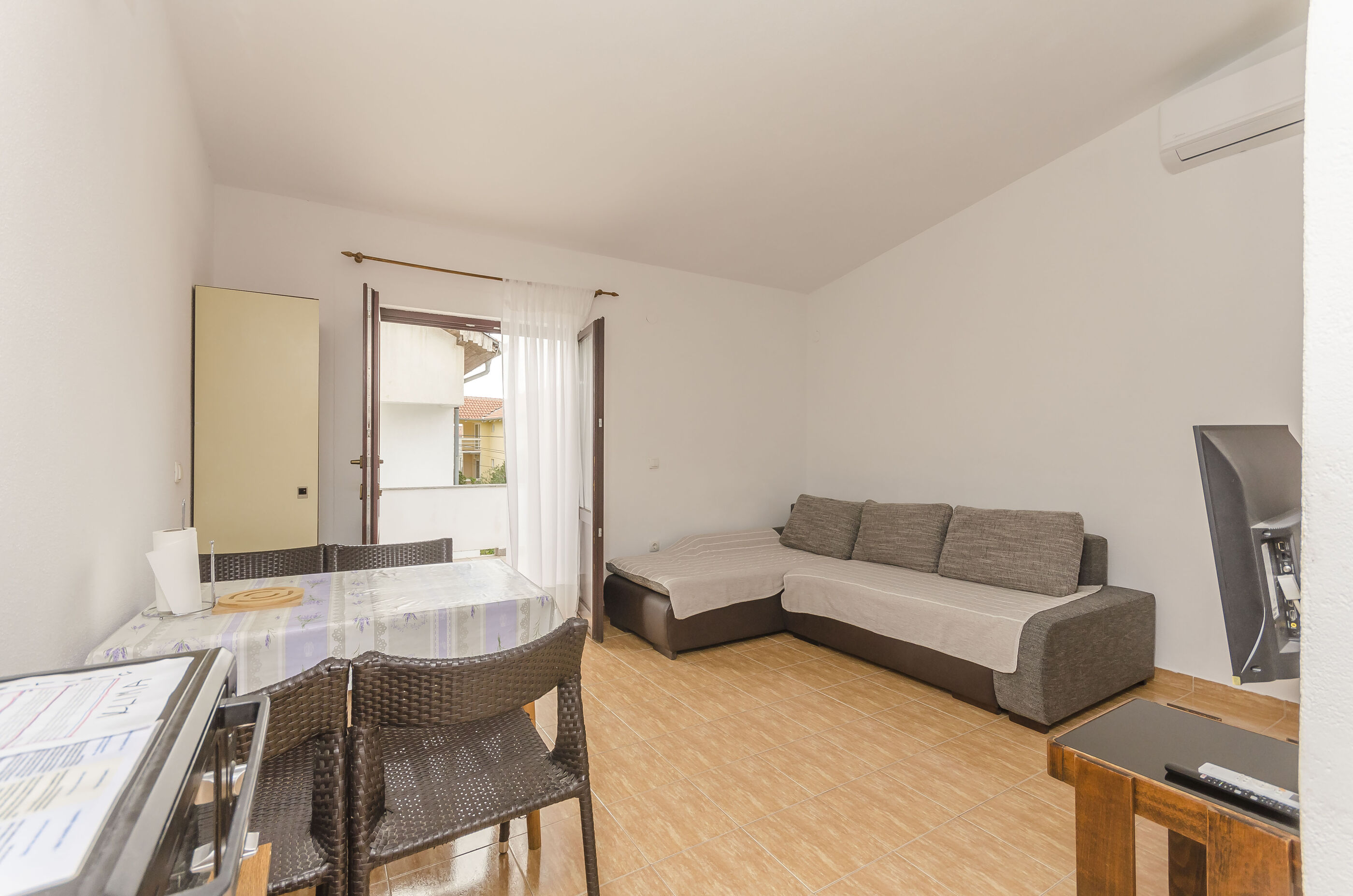 Apartments Rusan 97281-A1