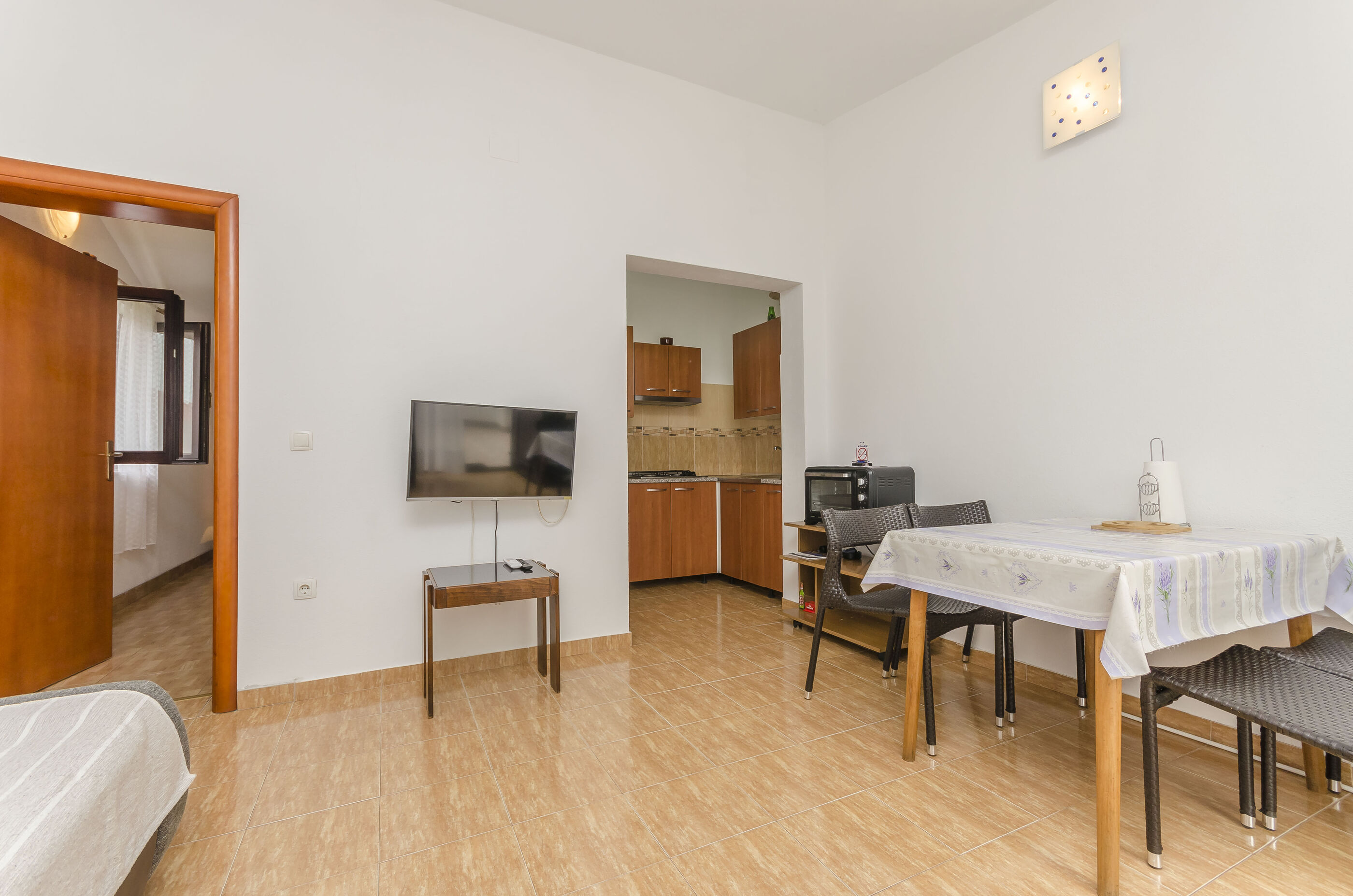 Apartments Rusan 97281-A1